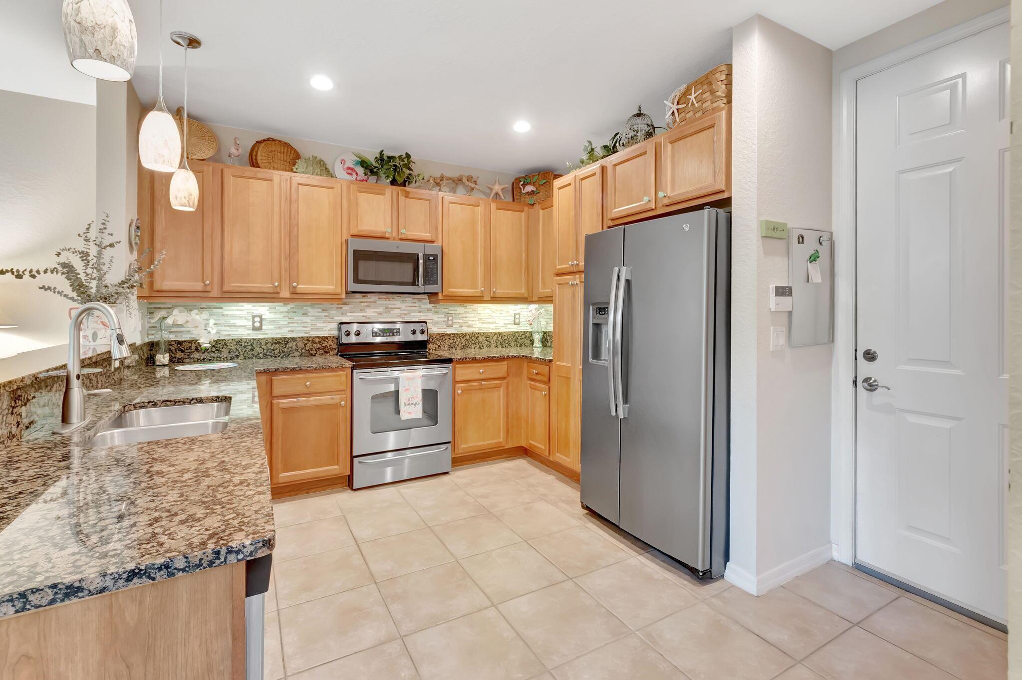 125 N Longport Circle A