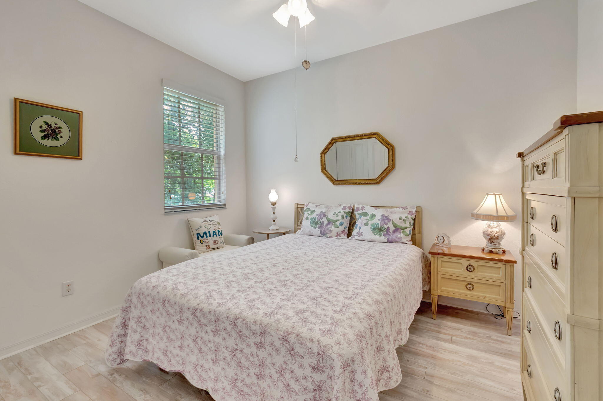 125 N Longport Circle A