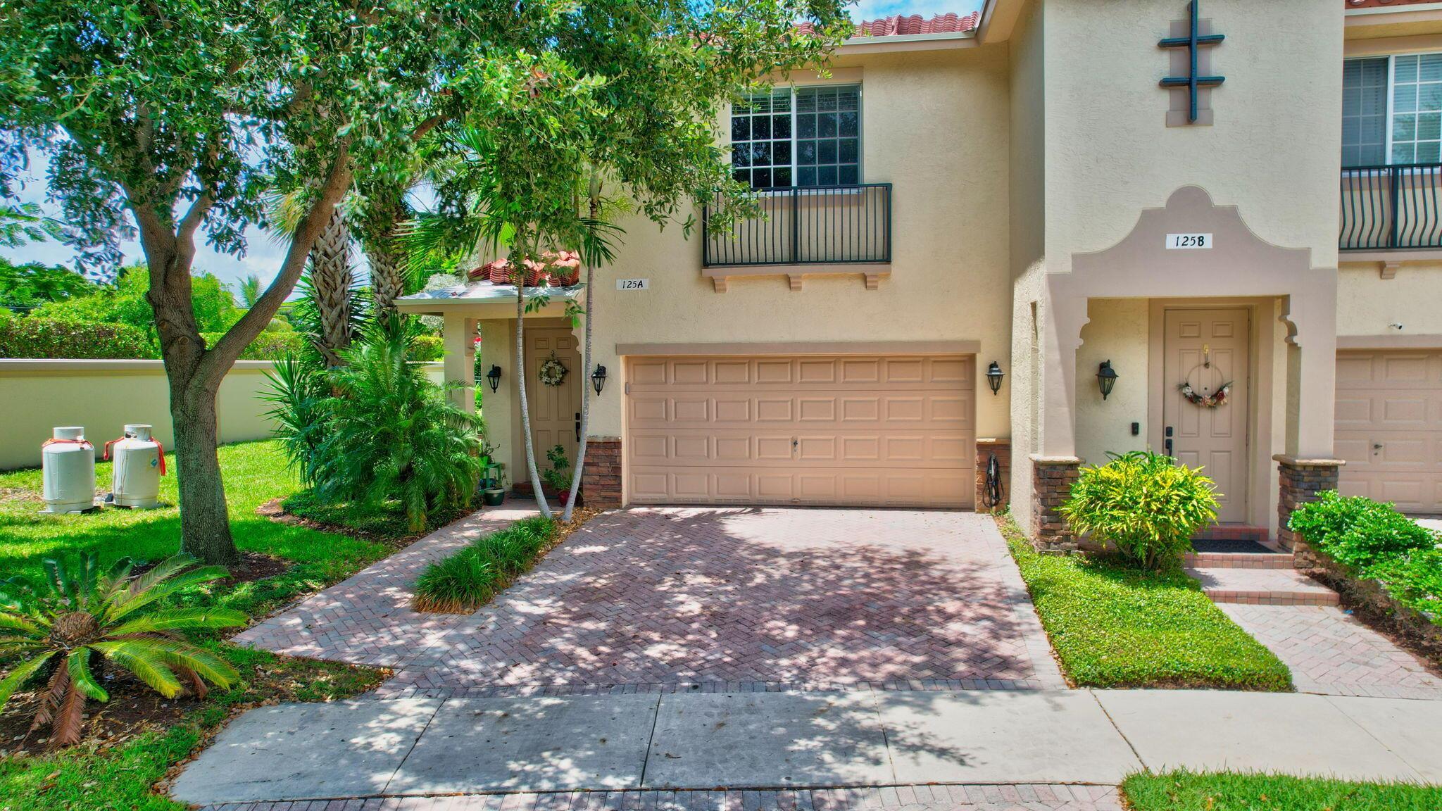 125 N Longport Circle A