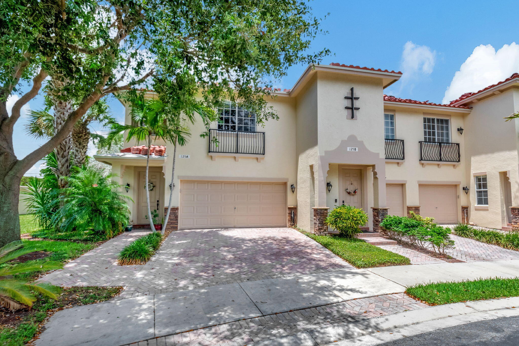 125 N Longport Circle A