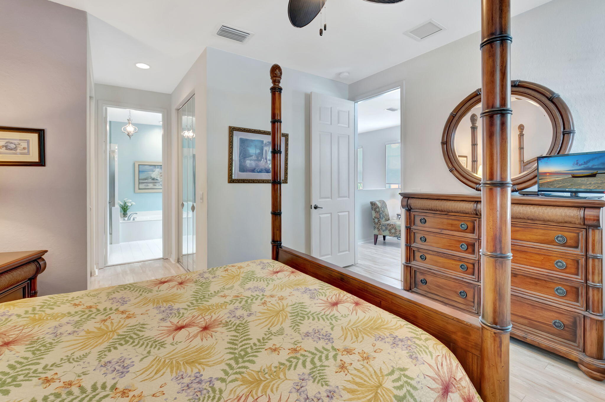 125 N Longport Circle A