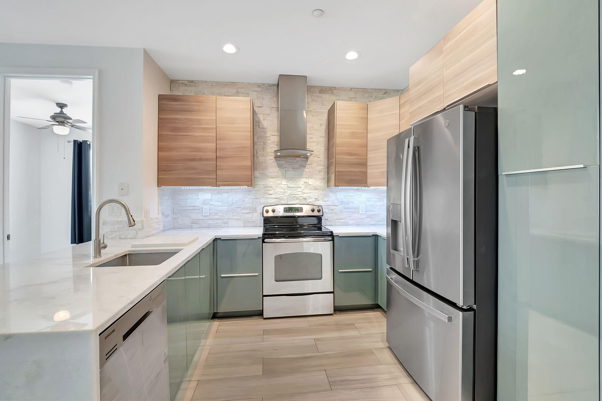 118 N Longport Circle D1