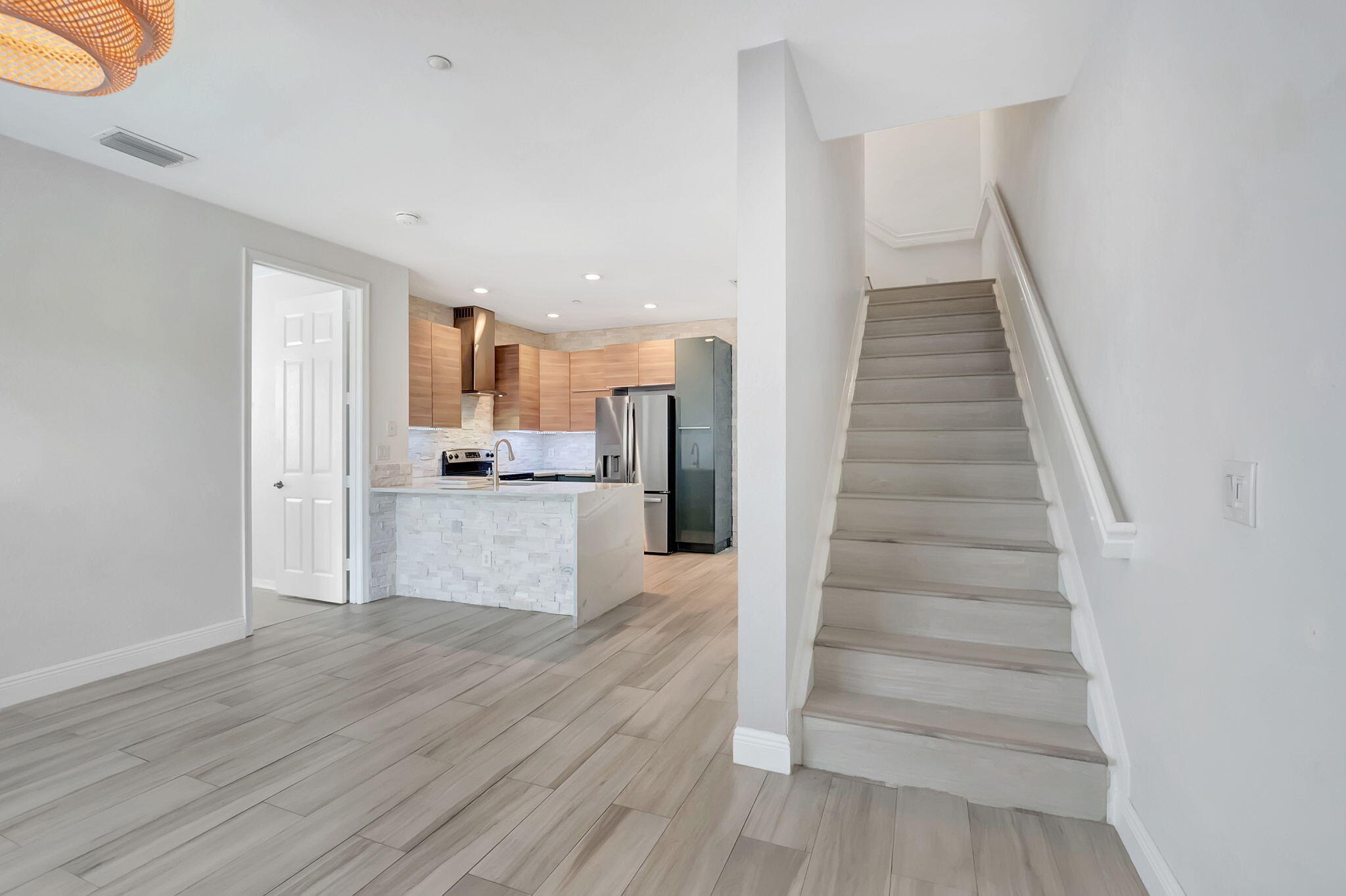 118 N Longport Circle D1