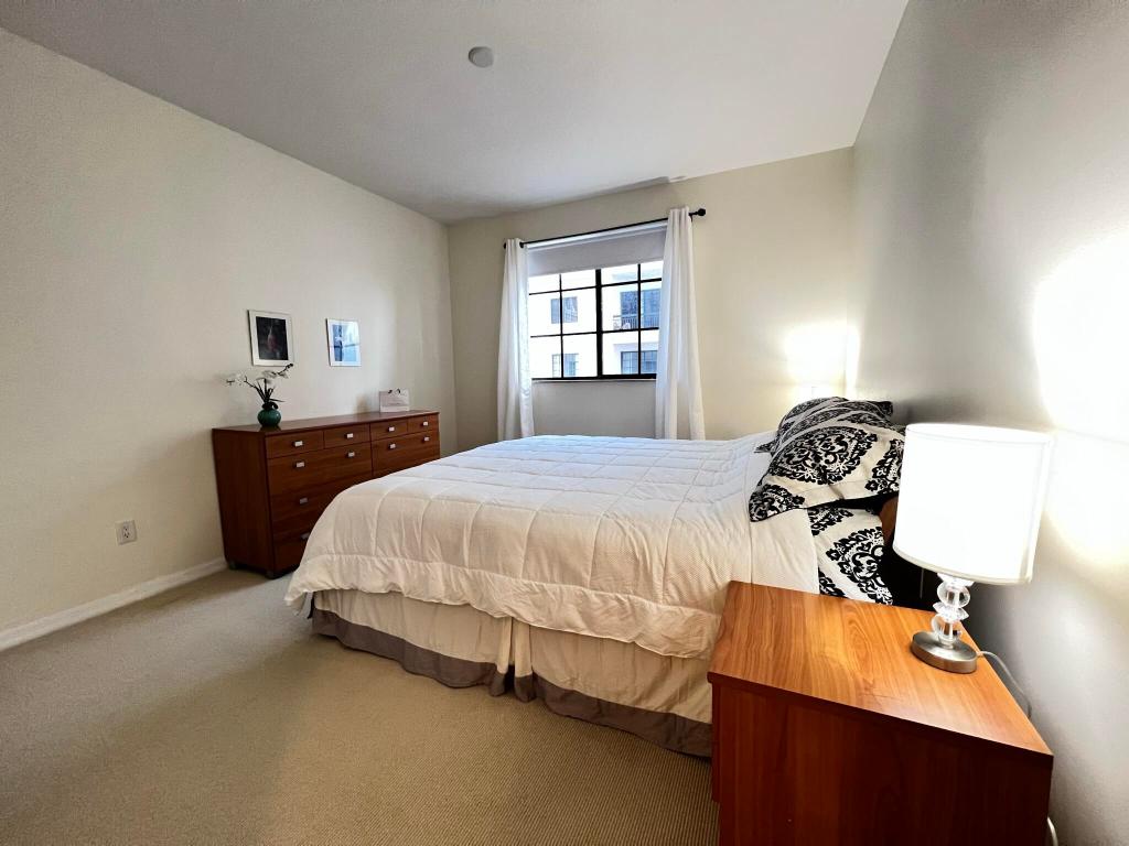 233 S Federal Hwy Highway 704