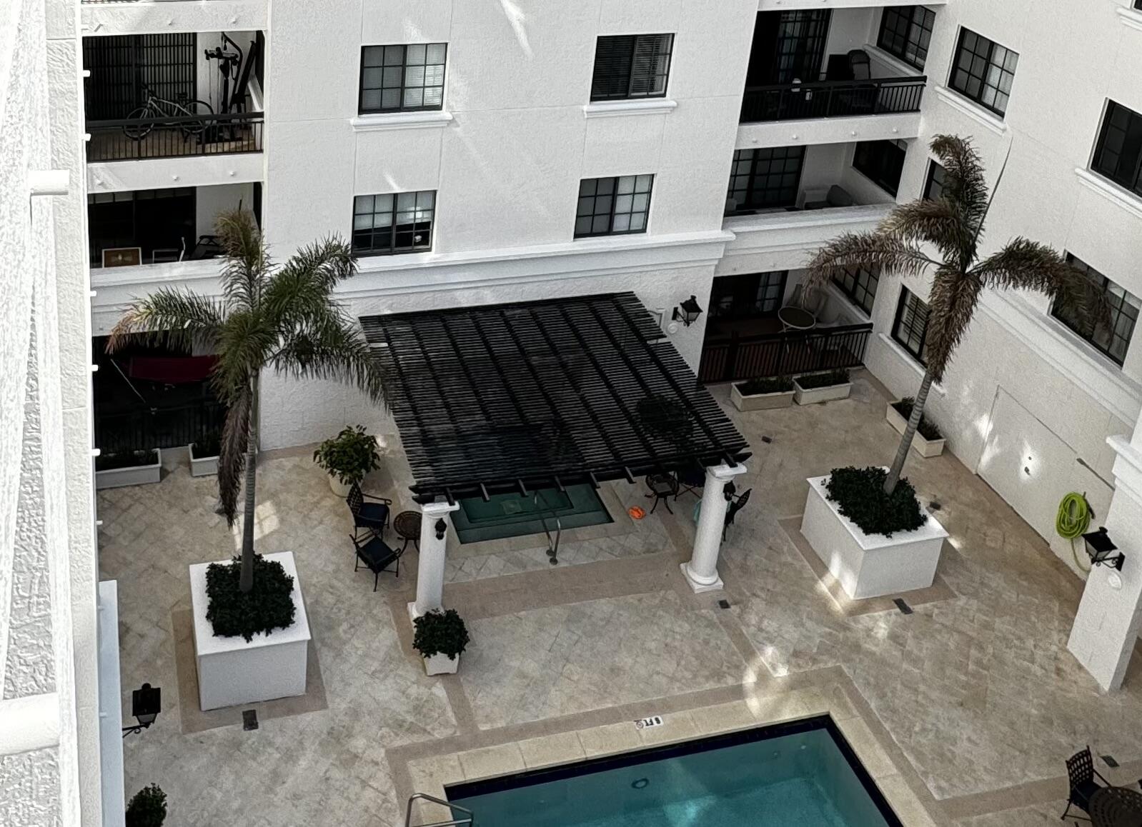 233 S Federal Hwy Highway 704