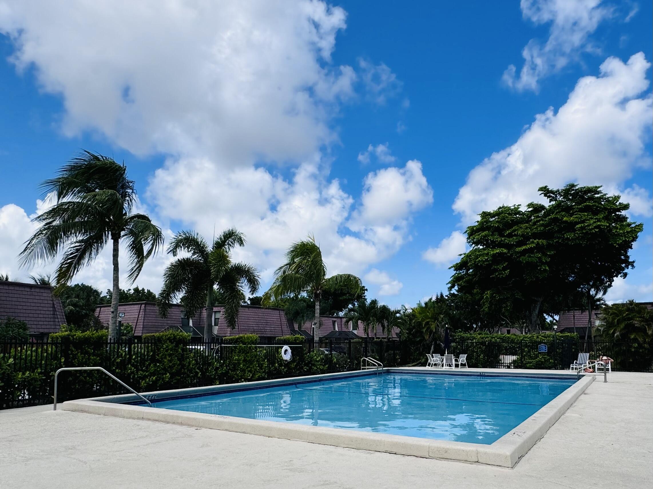 7652 Courtyard Run W