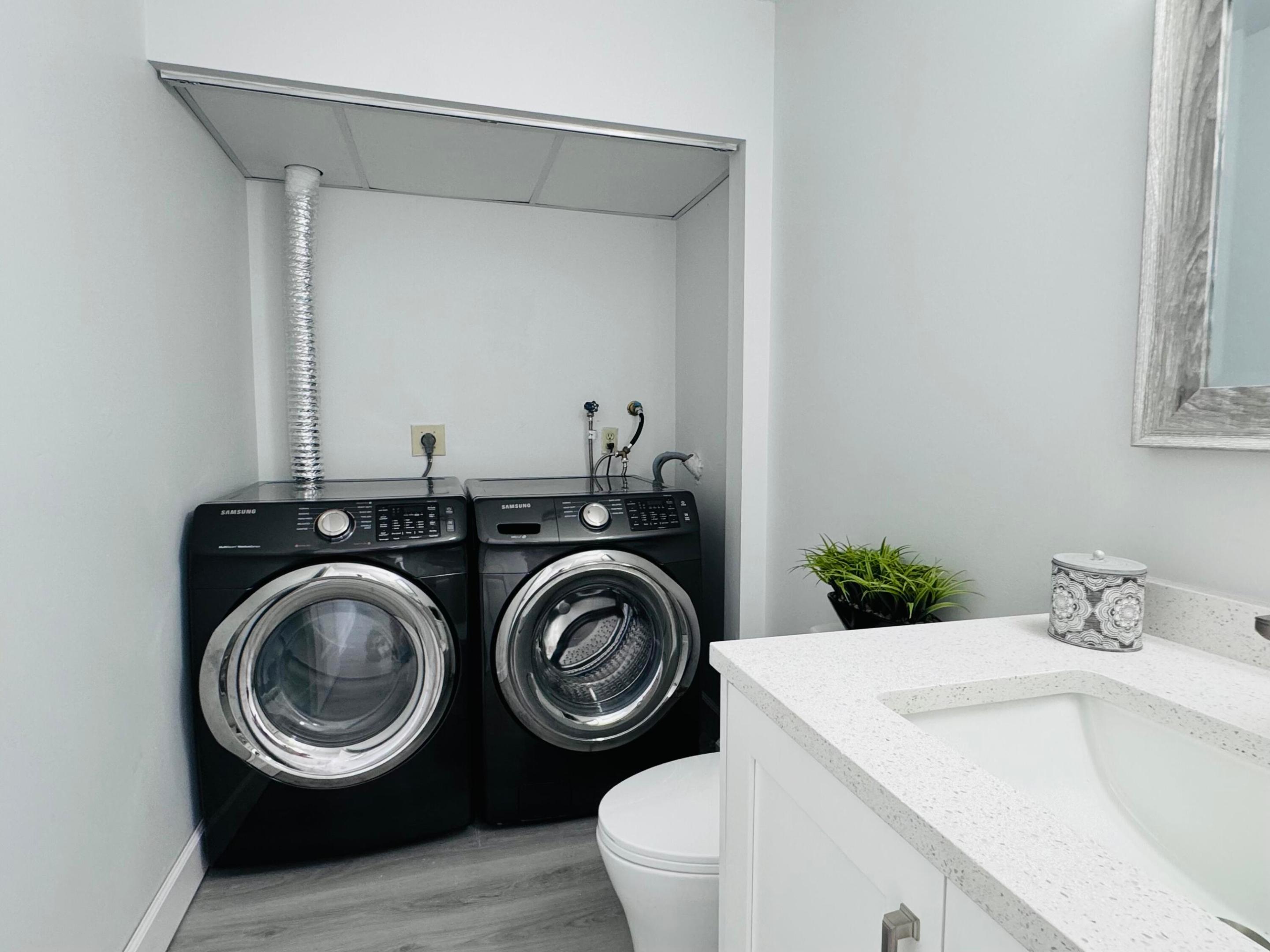 7652 Courtyard Run W