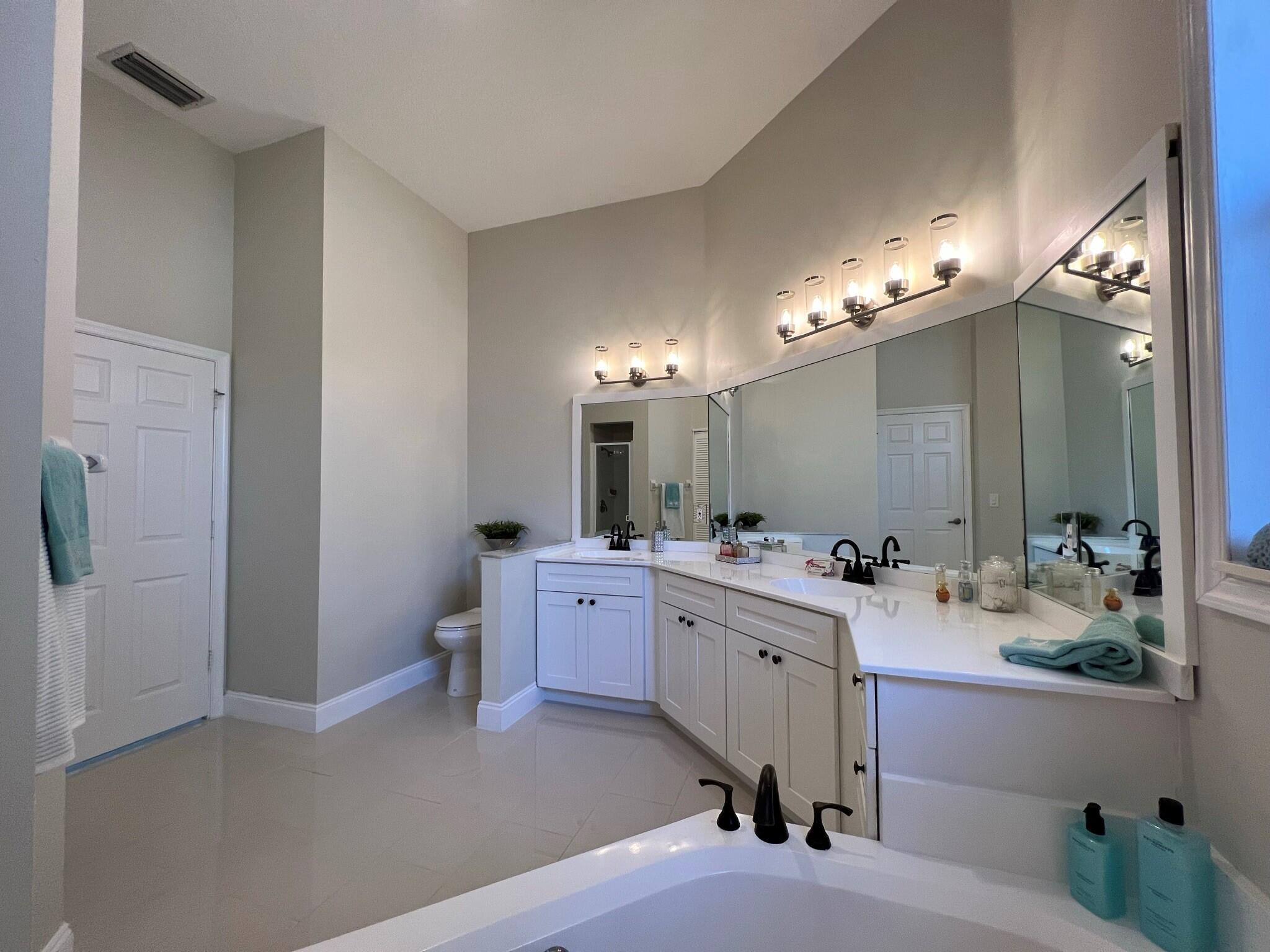 16658 La Mesa Drive