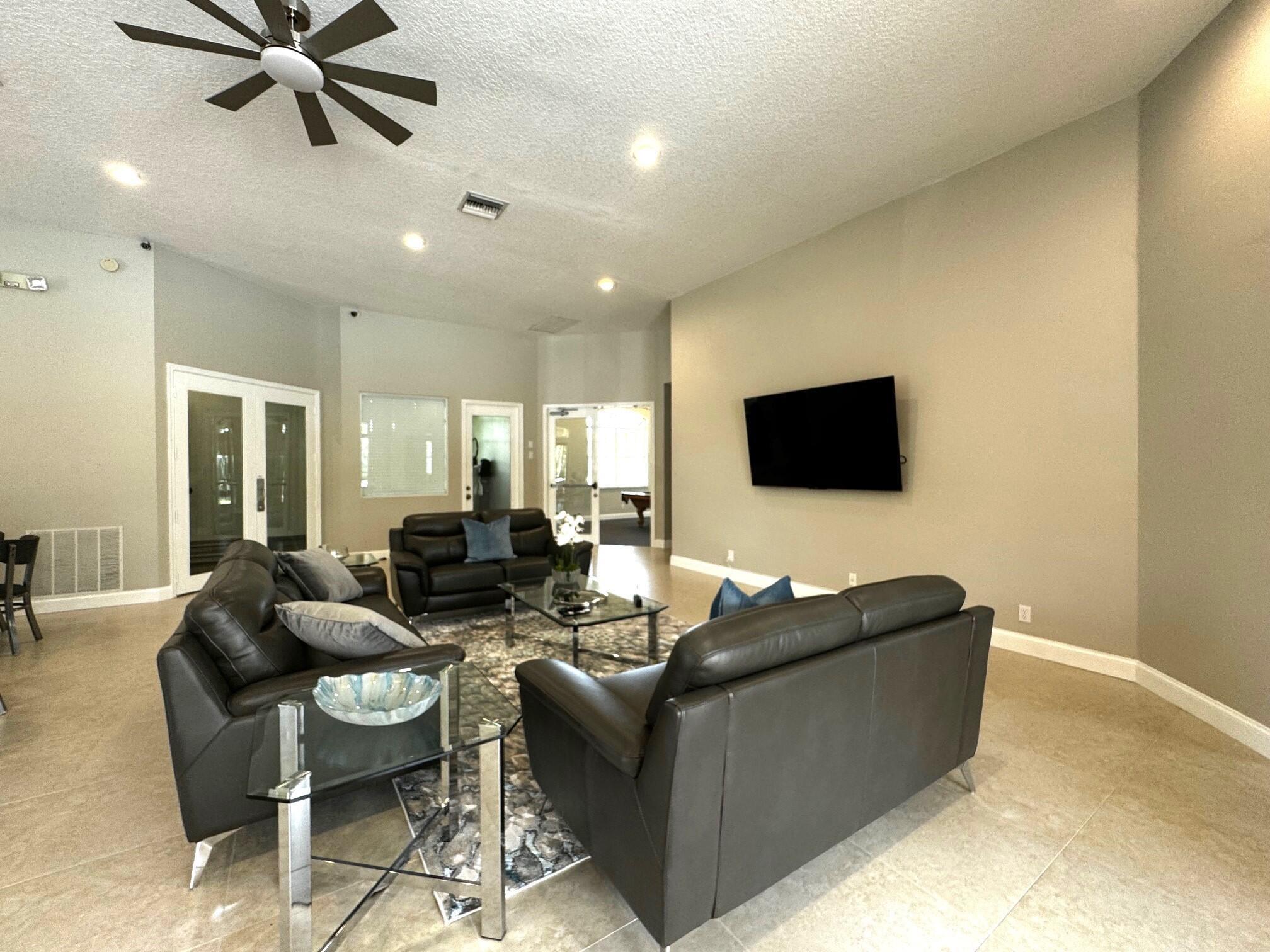 16658 La Mesa Drive