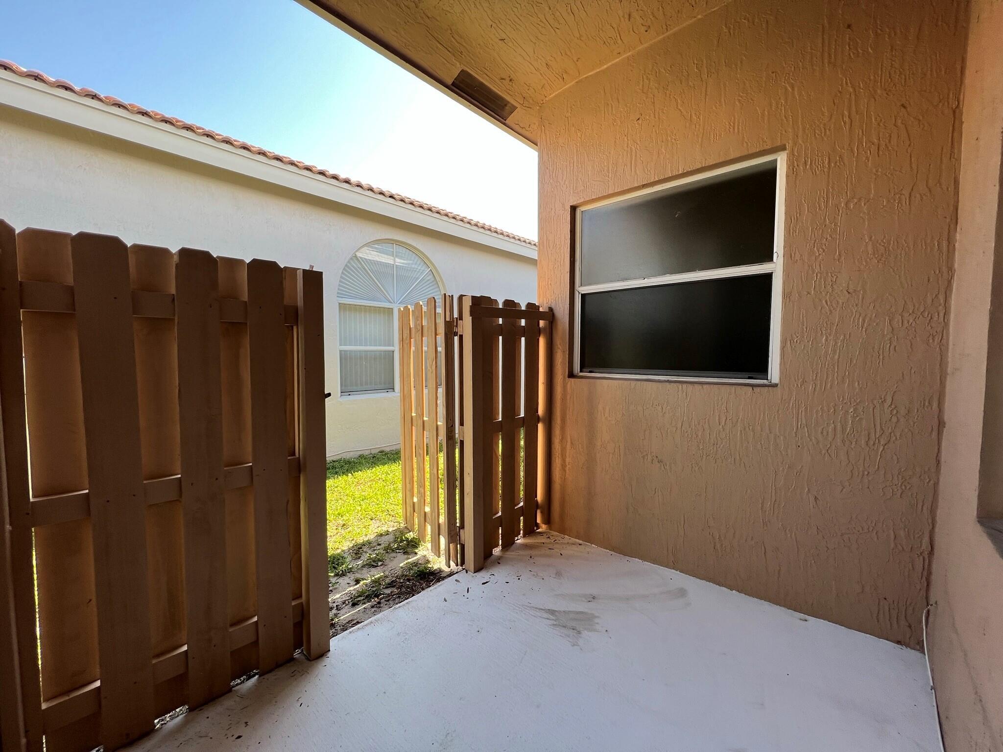 16658 La Mesa Drive