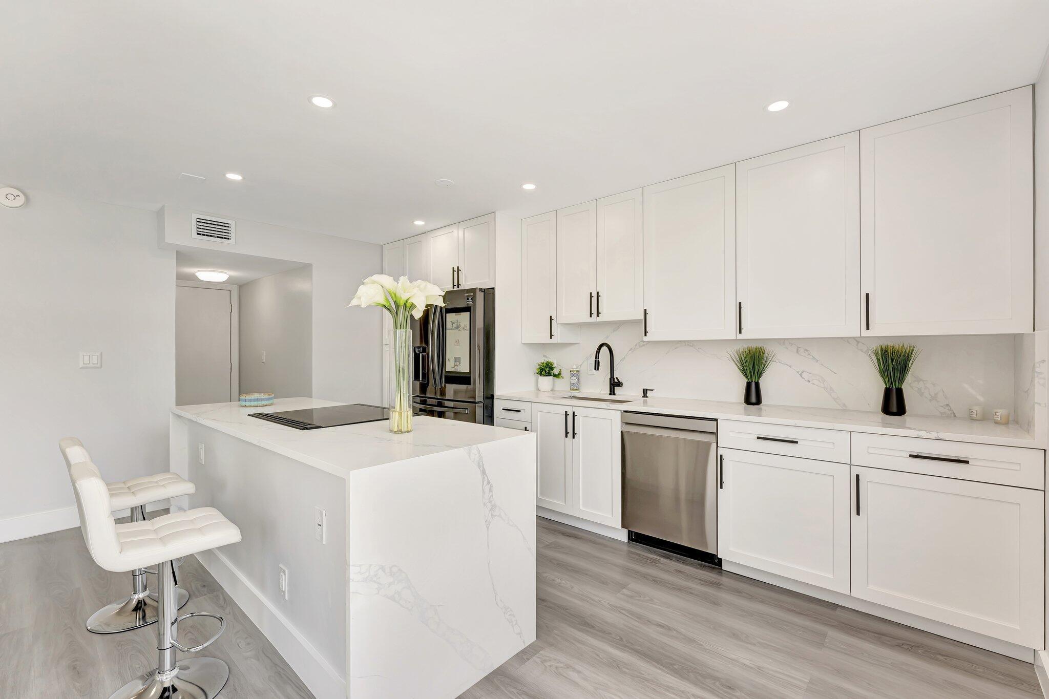 1180 S Ocean Boulevard 15b