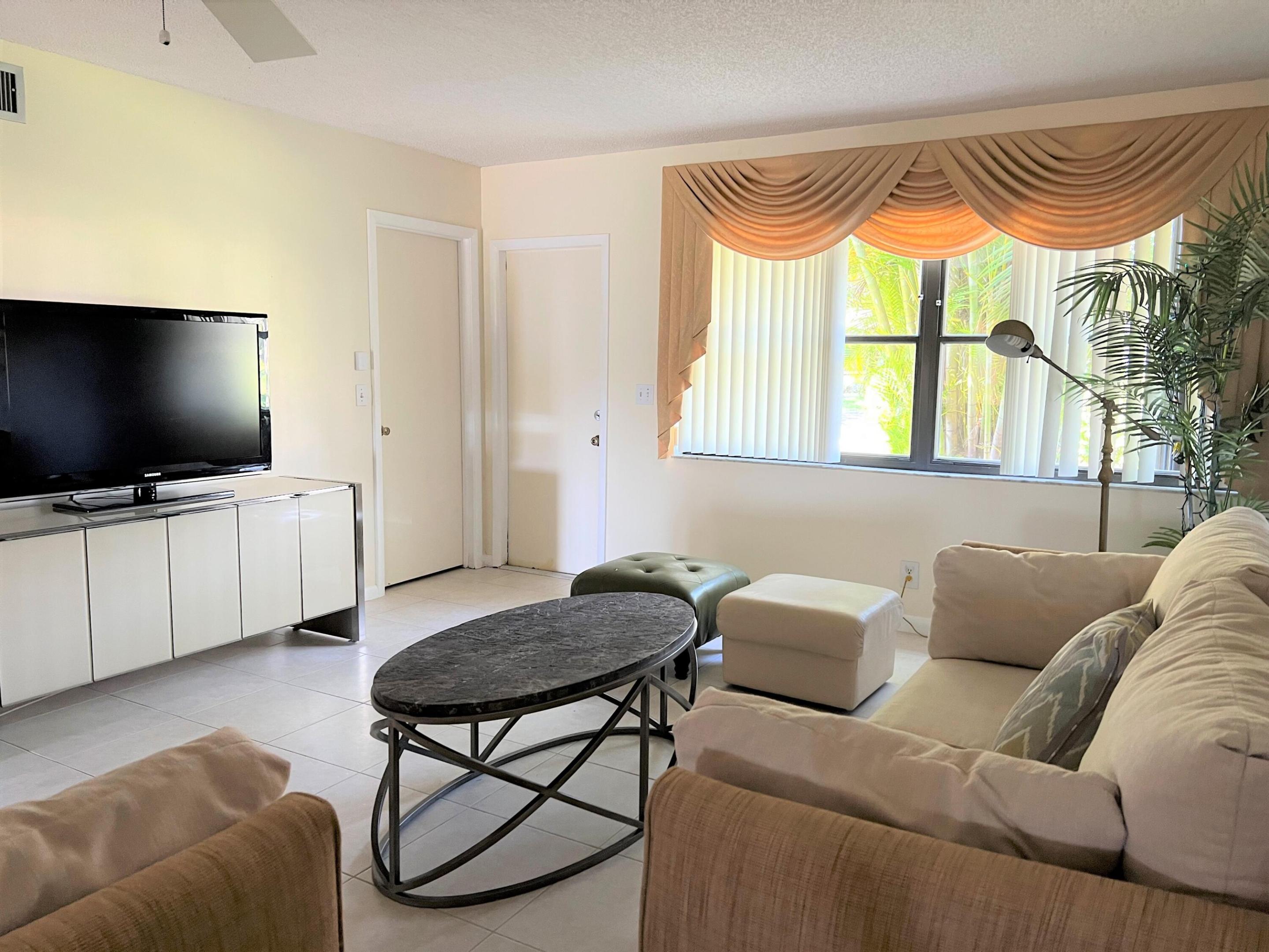 3114 SW 20th Terrace 23b1