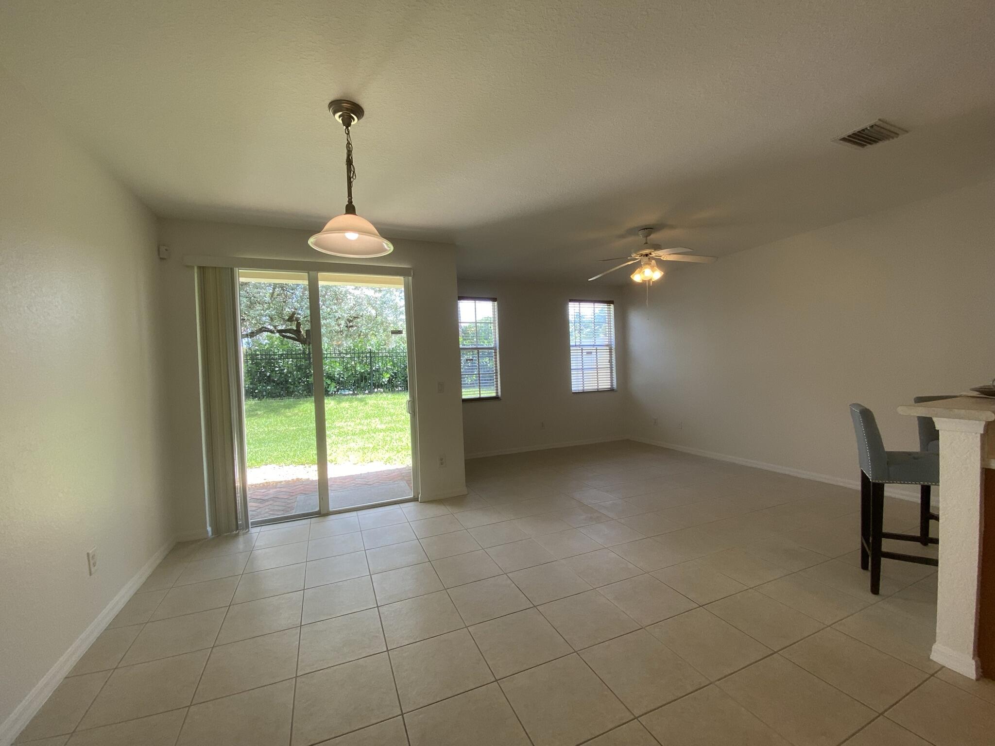 106 S Longport Circle 14d