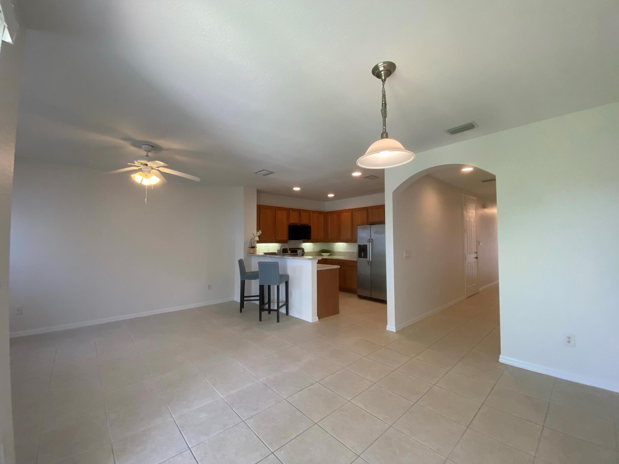 106 S Longport Circle 14d