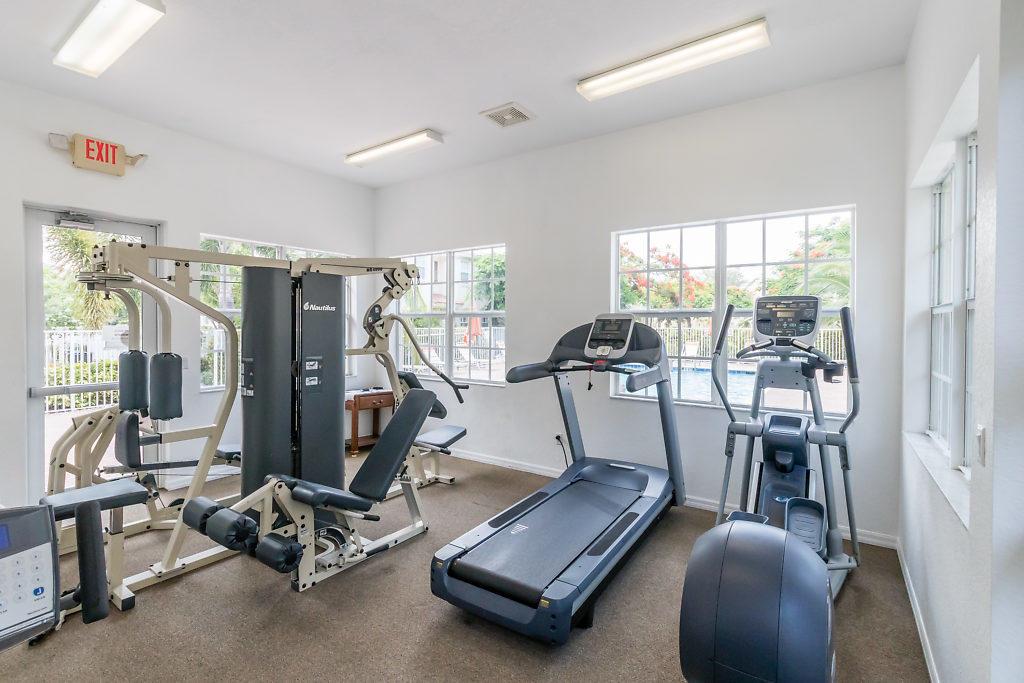 106 S Longport Circle 14d