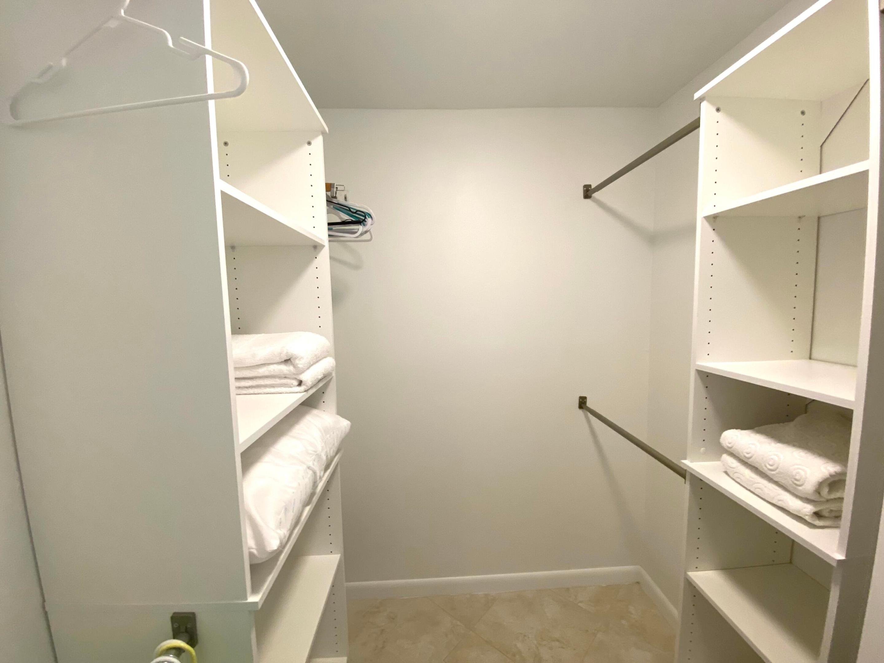 2255 Lindell Boulevard 4310