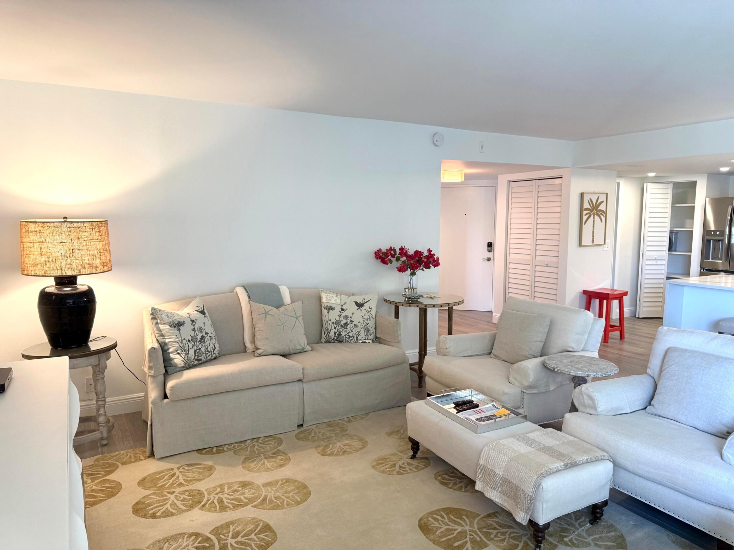 2255 Lindell Boulevard 4310