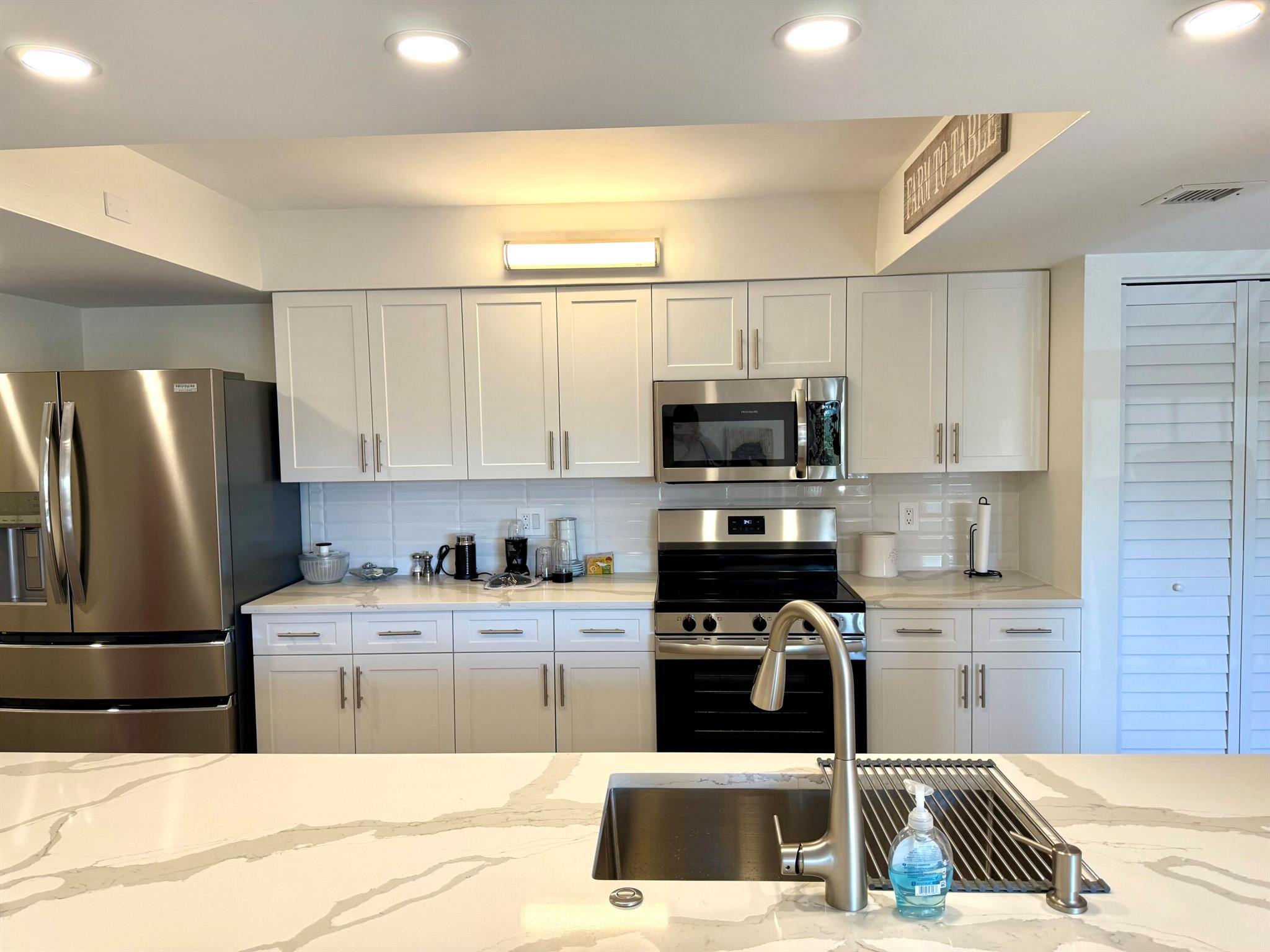 2255 Lindell Boulevard 4310