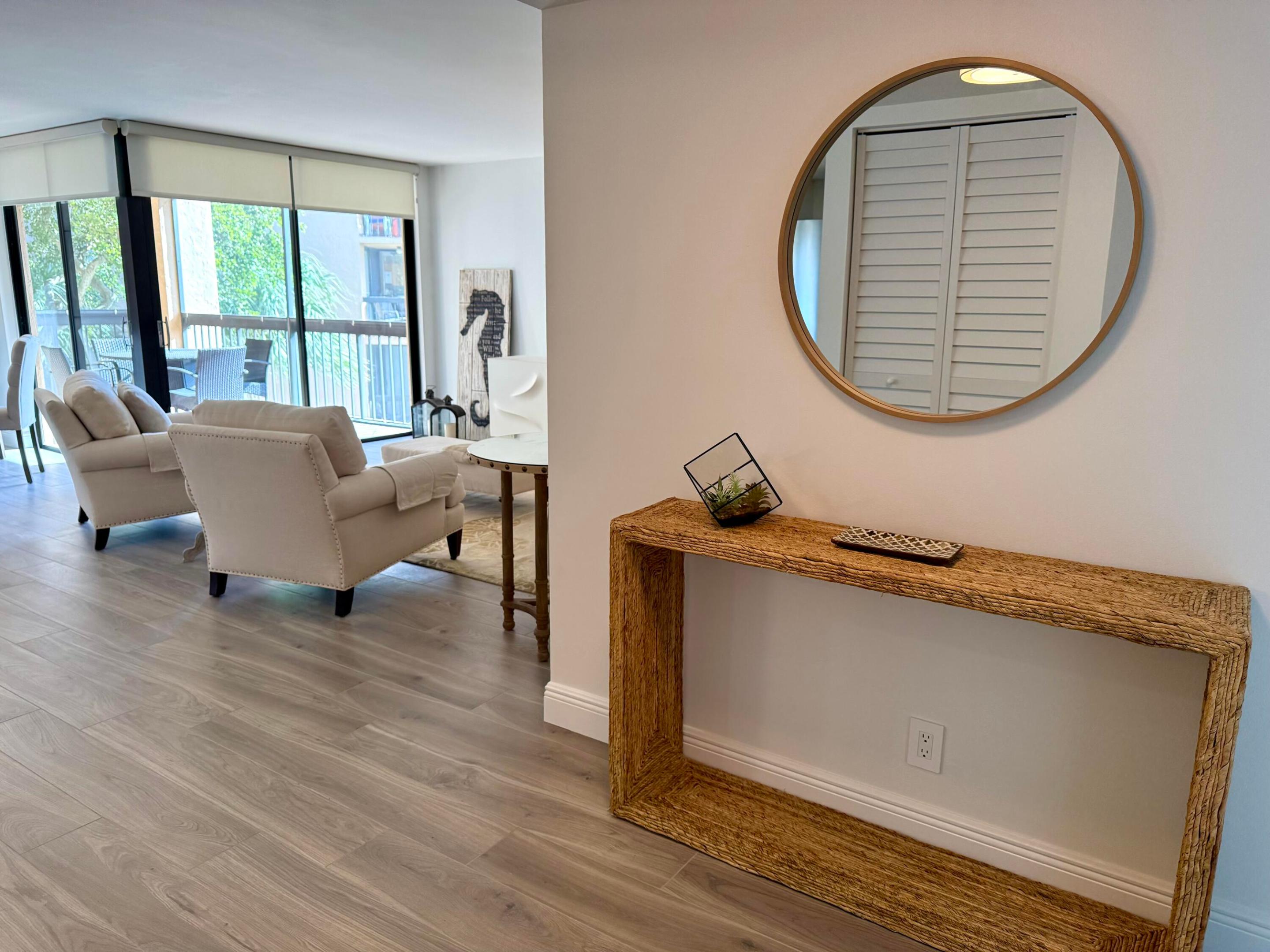 2255 Lindell Boulevard 4310