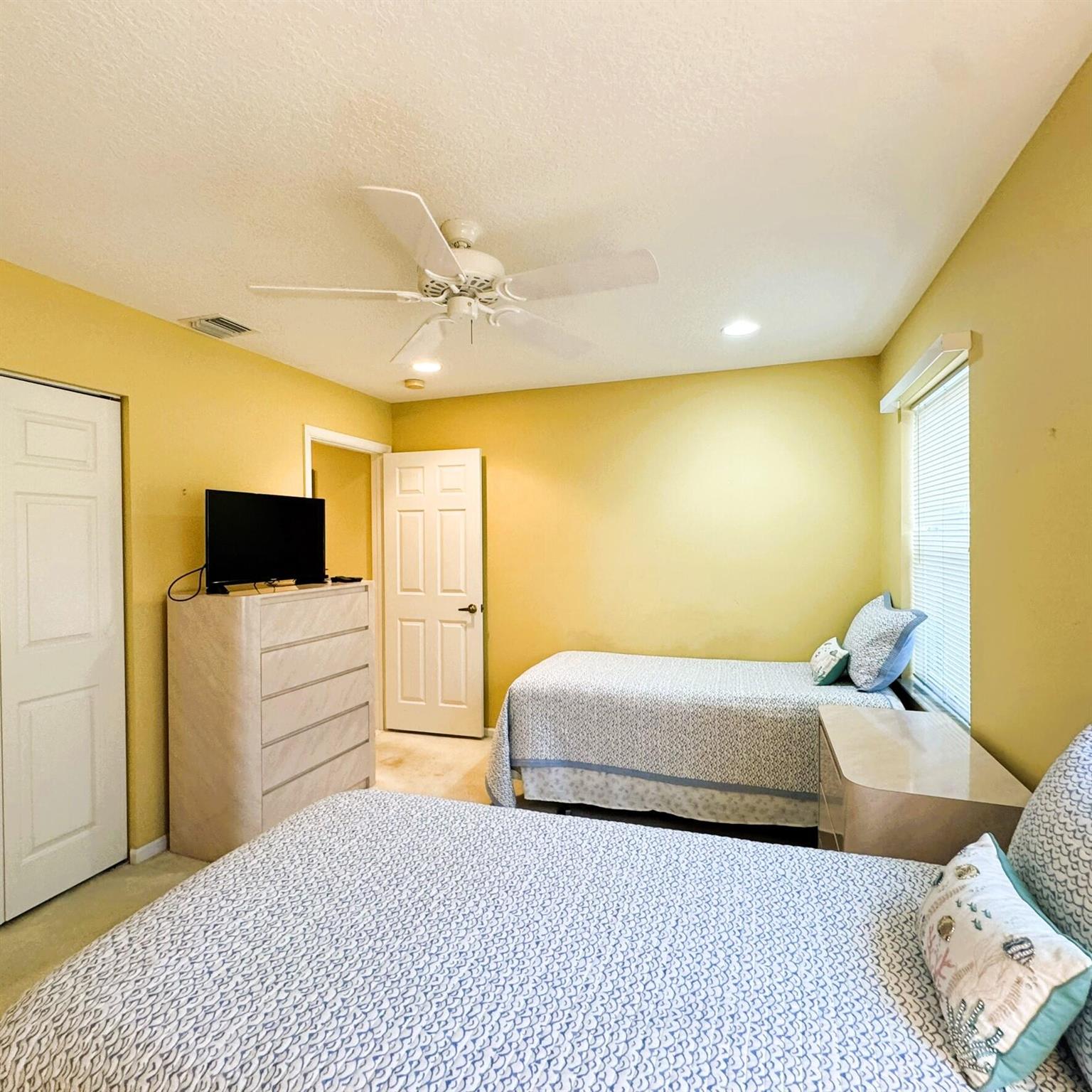 7453 Granville Avenue