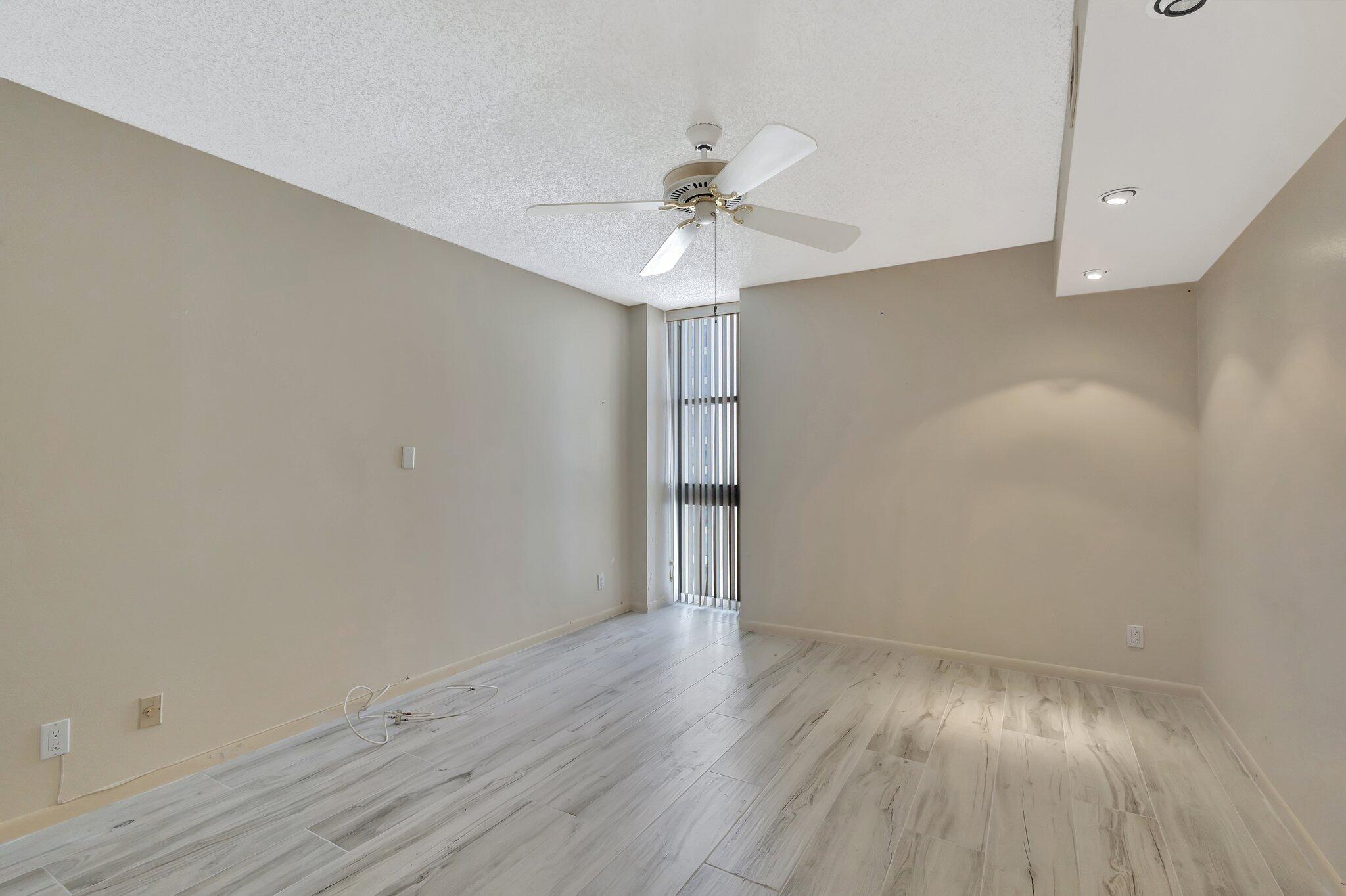 1010 S Ocean Boulevard 914