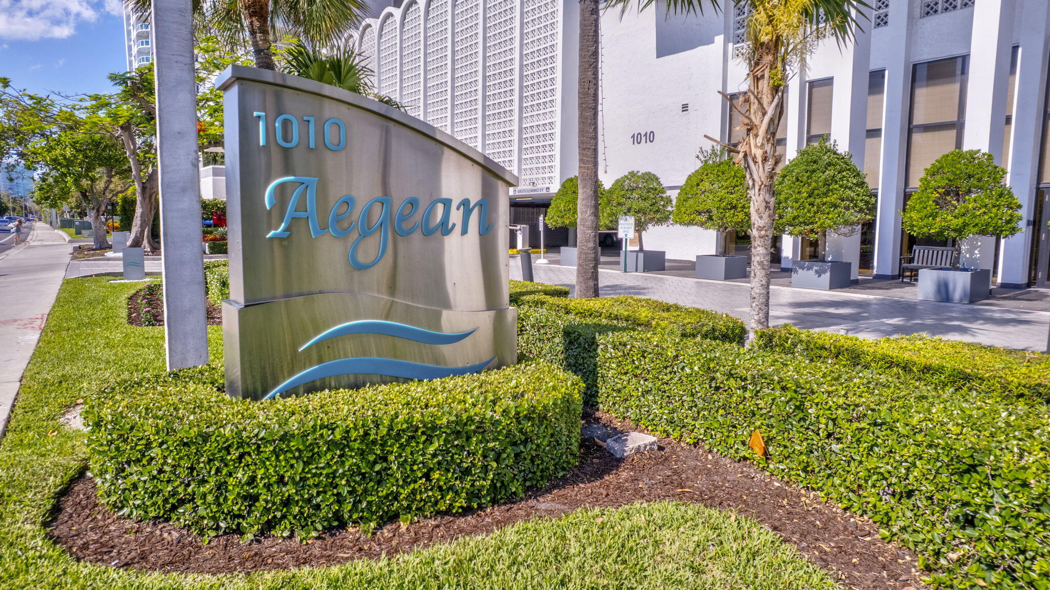 1010 S Ocean Boulevard 914