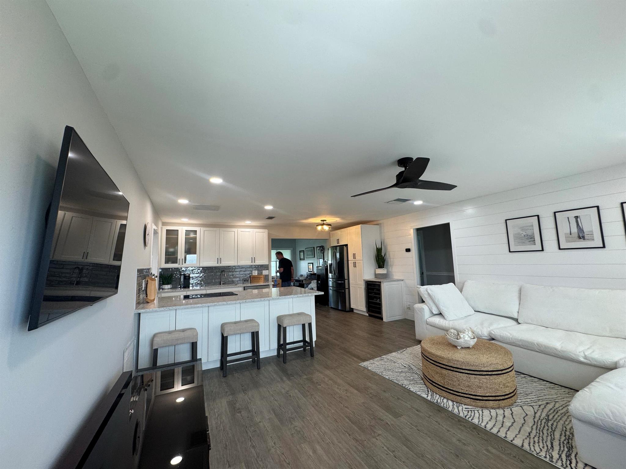 108 SW 9th Street