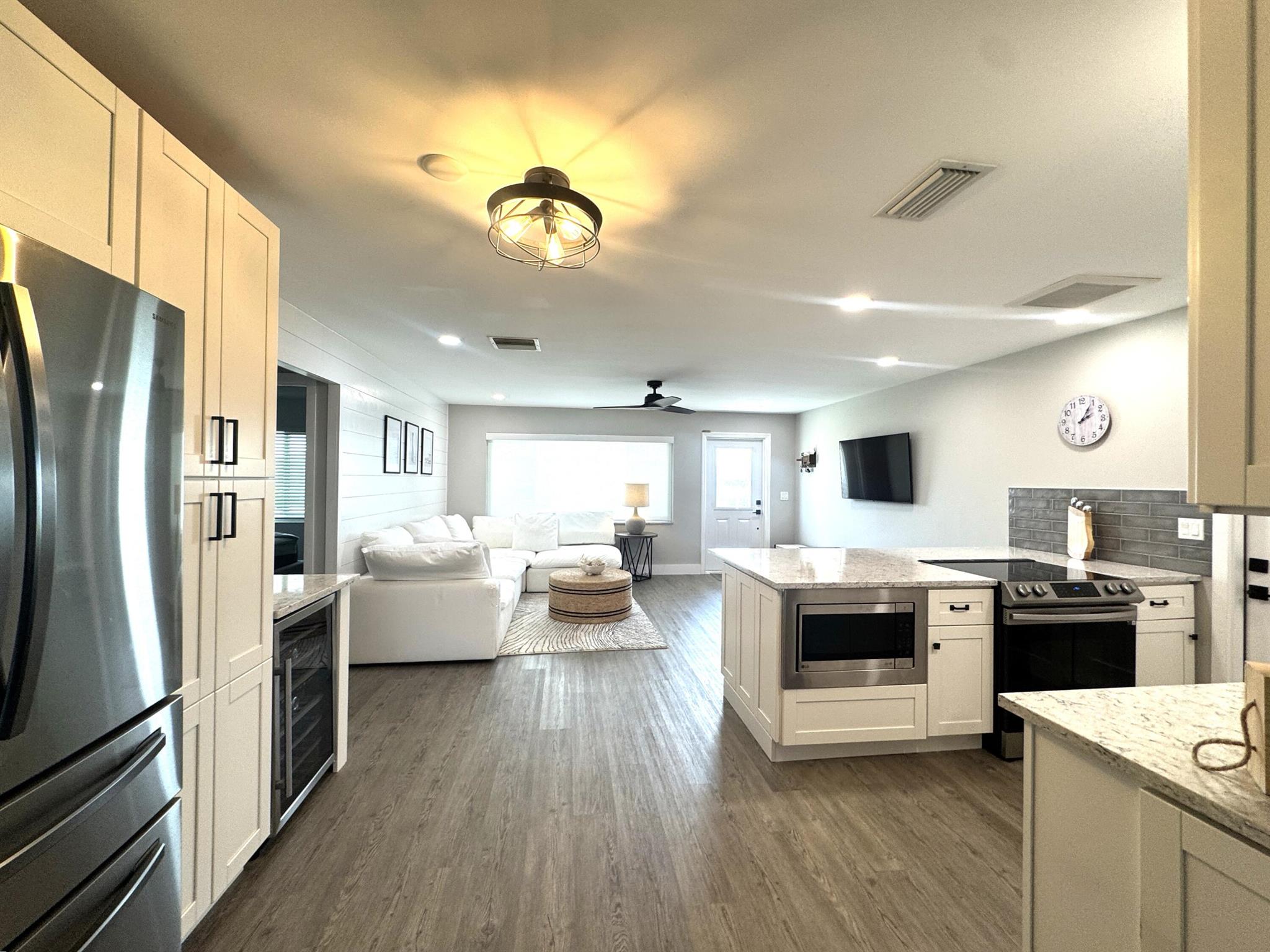 108 SW 9th Street