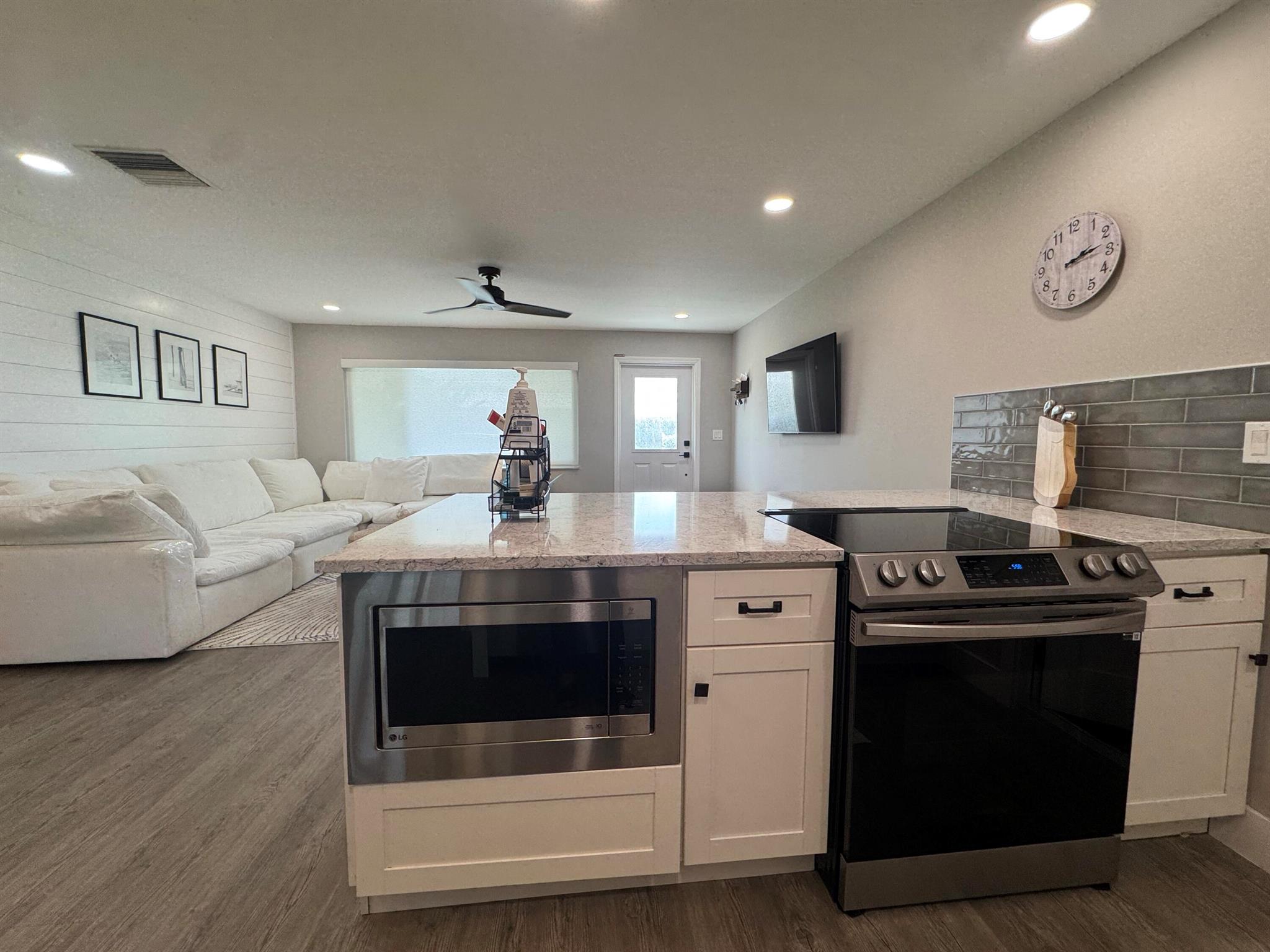 108 SW 9th Street