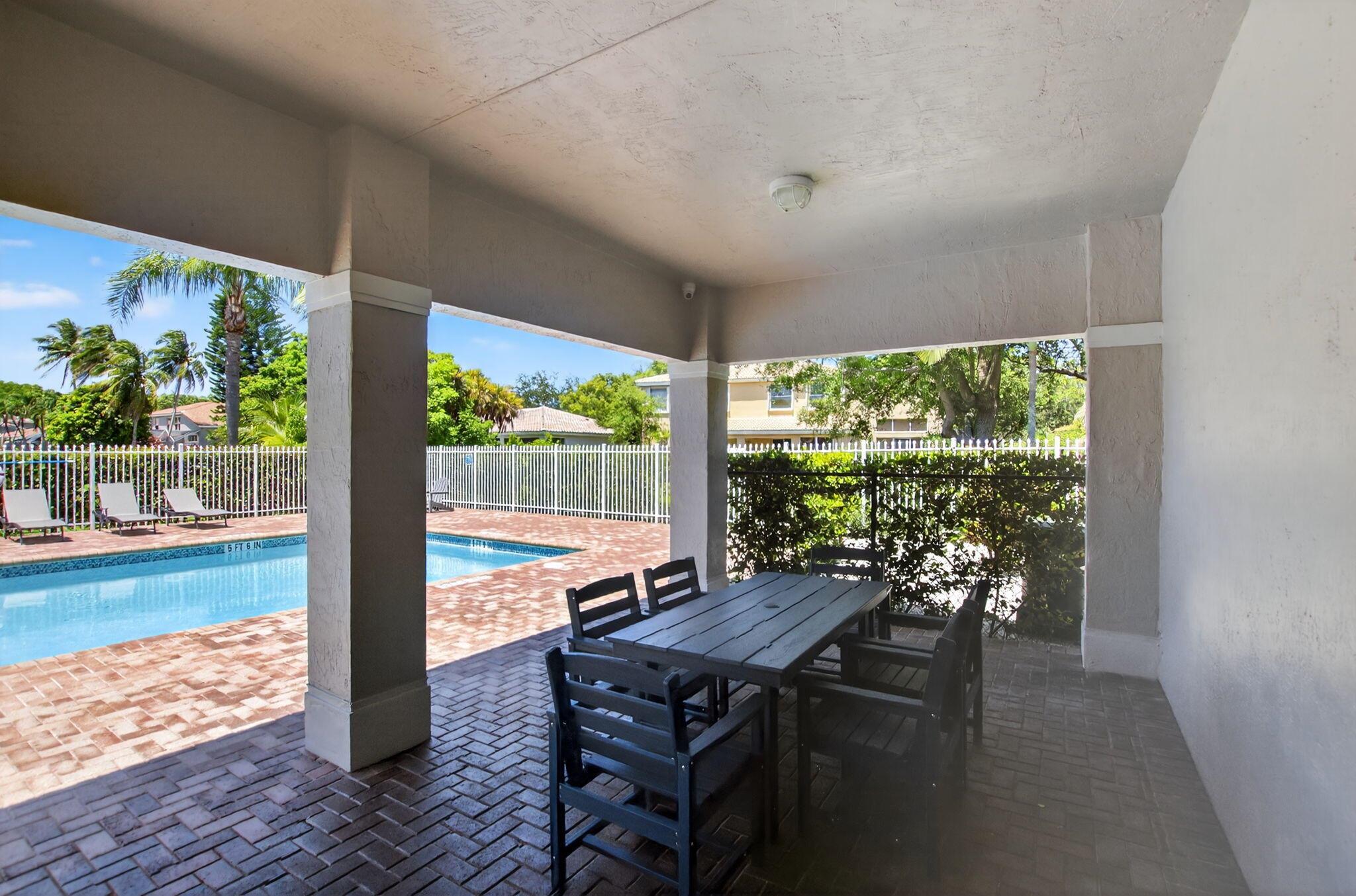 4426 NW 41 Place