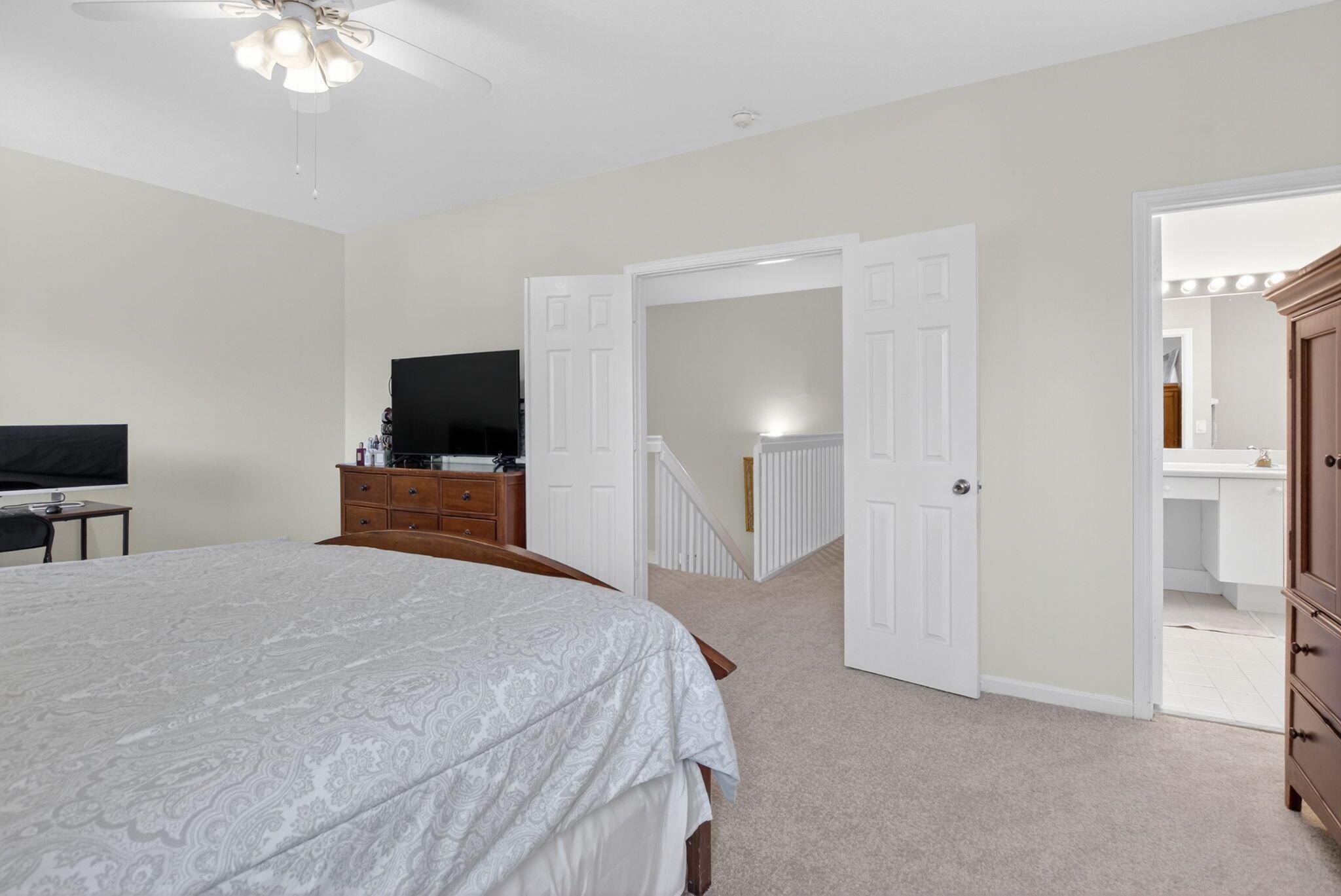 4426 NW 41 Place
