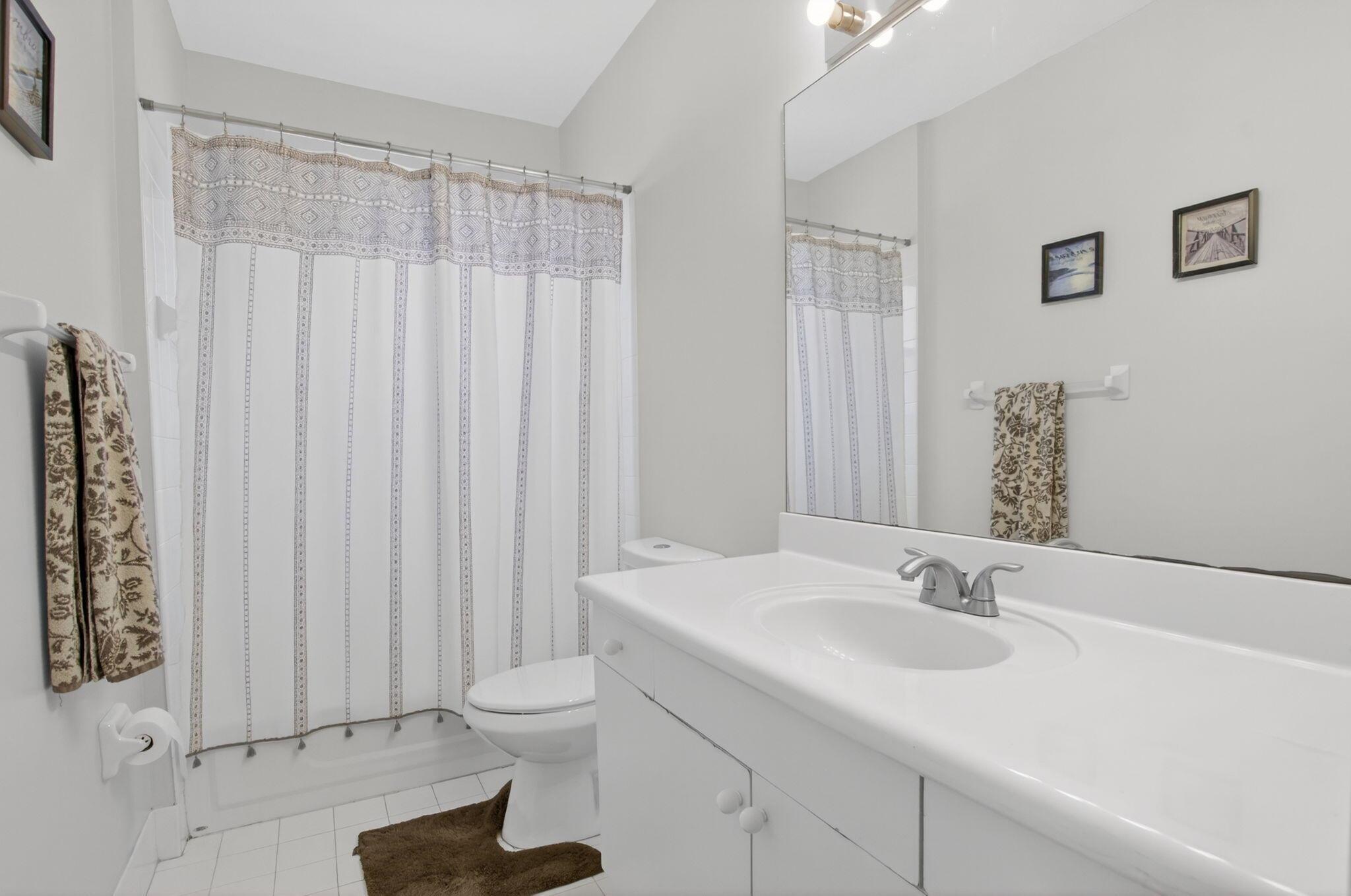 4426 NW 41 Place