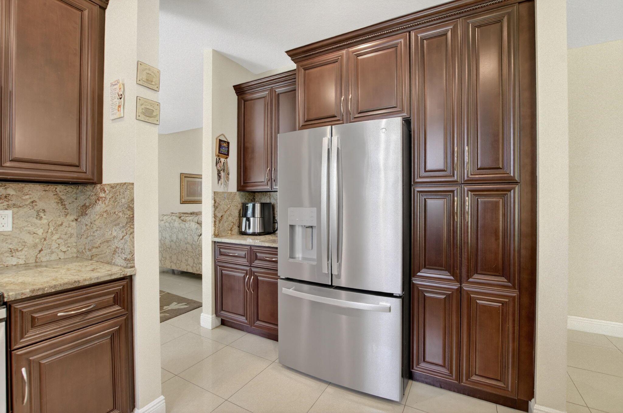 4426 NW 41 Place
