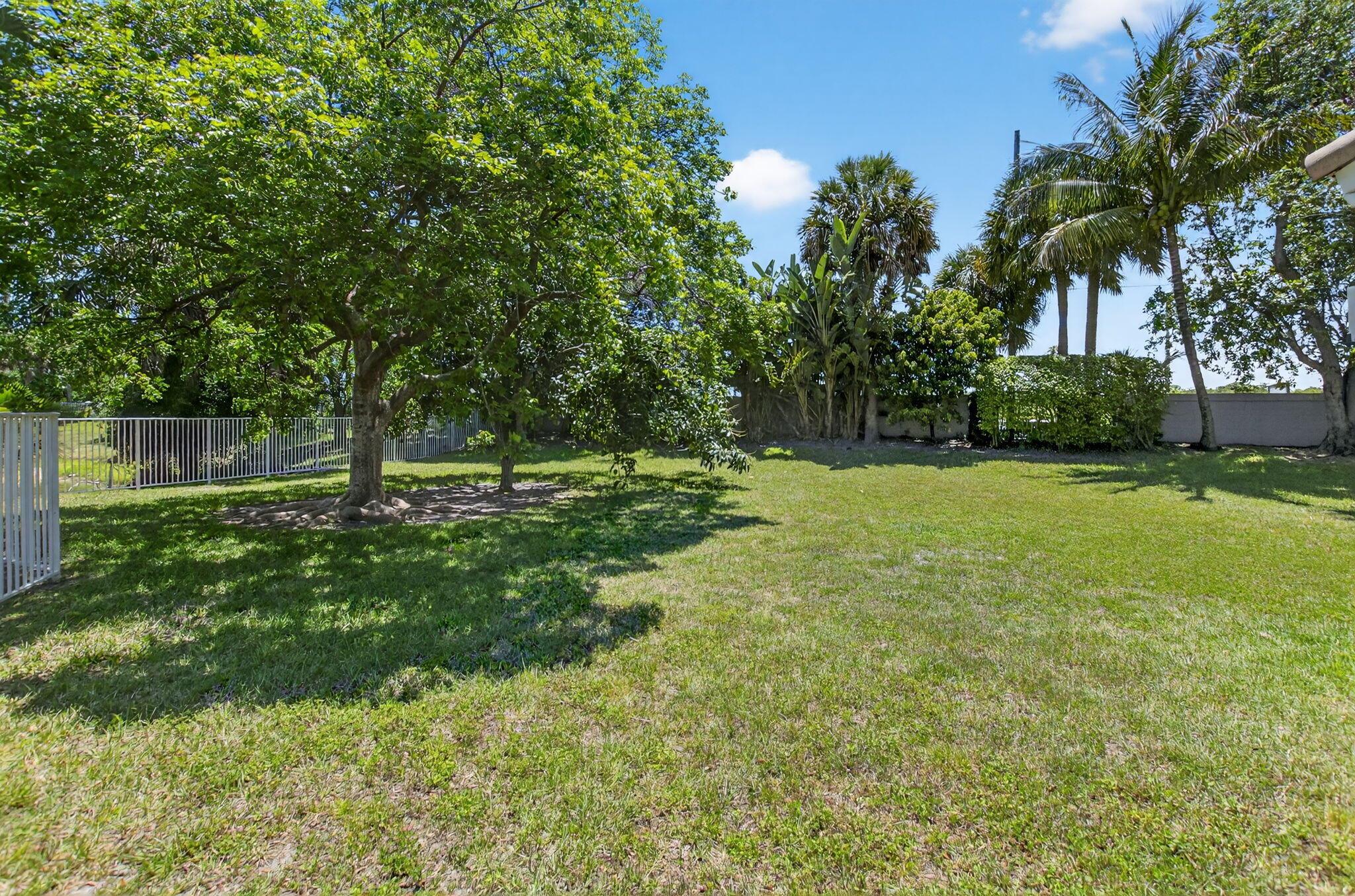 4426 NW 41 Place