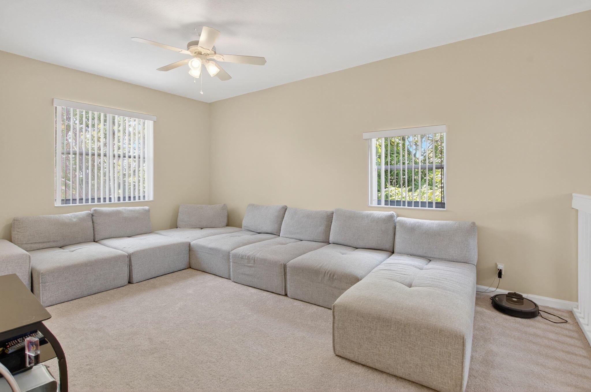 4426 NW 41 Place