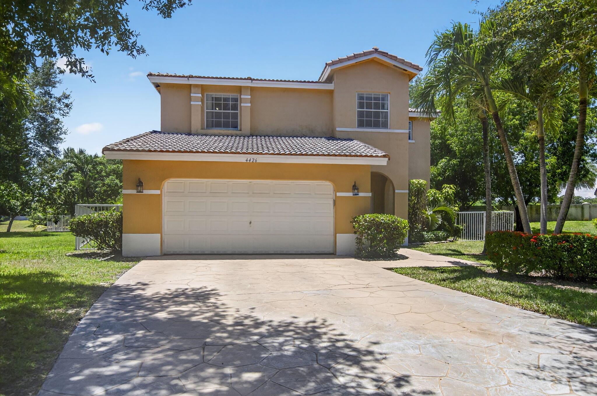 4426 NW 41 Place