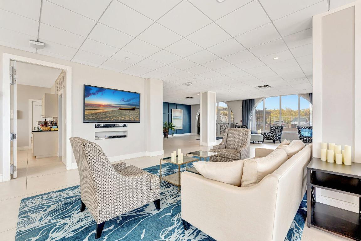 1180 S Ocean Boulevard 11d