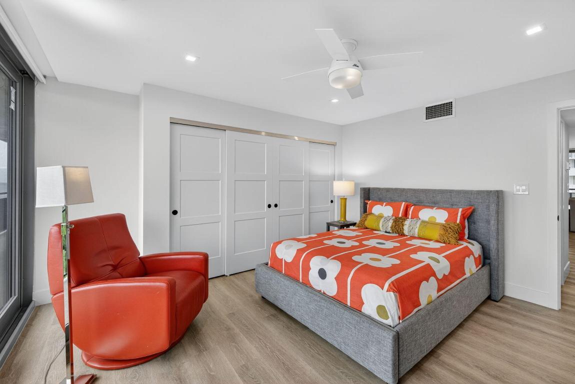 1180 S Ocean Boulevard 11d