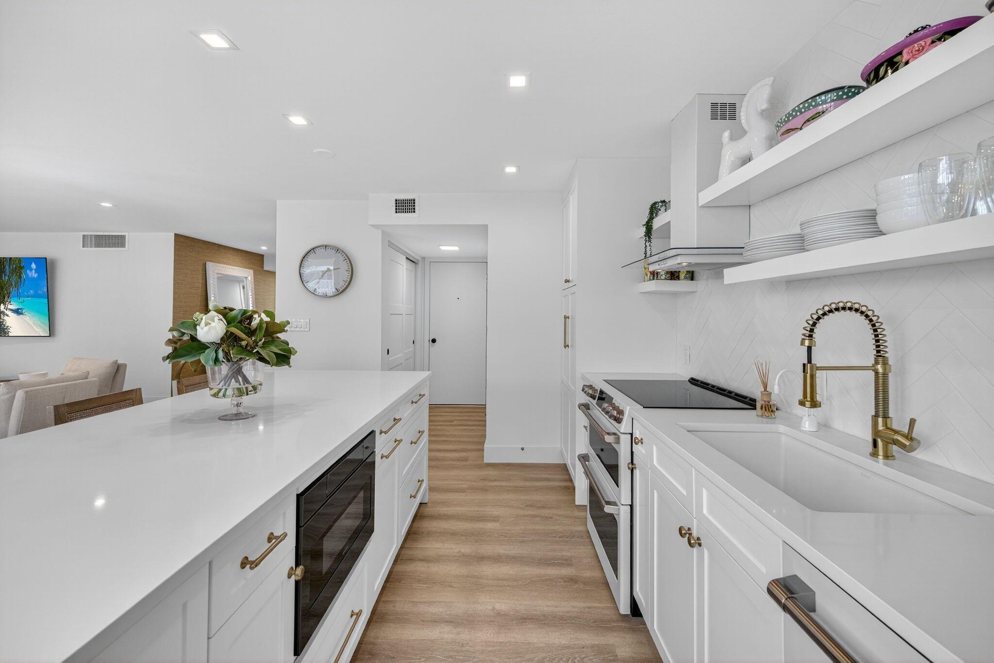 1180 S Ocean Boulevard 11d