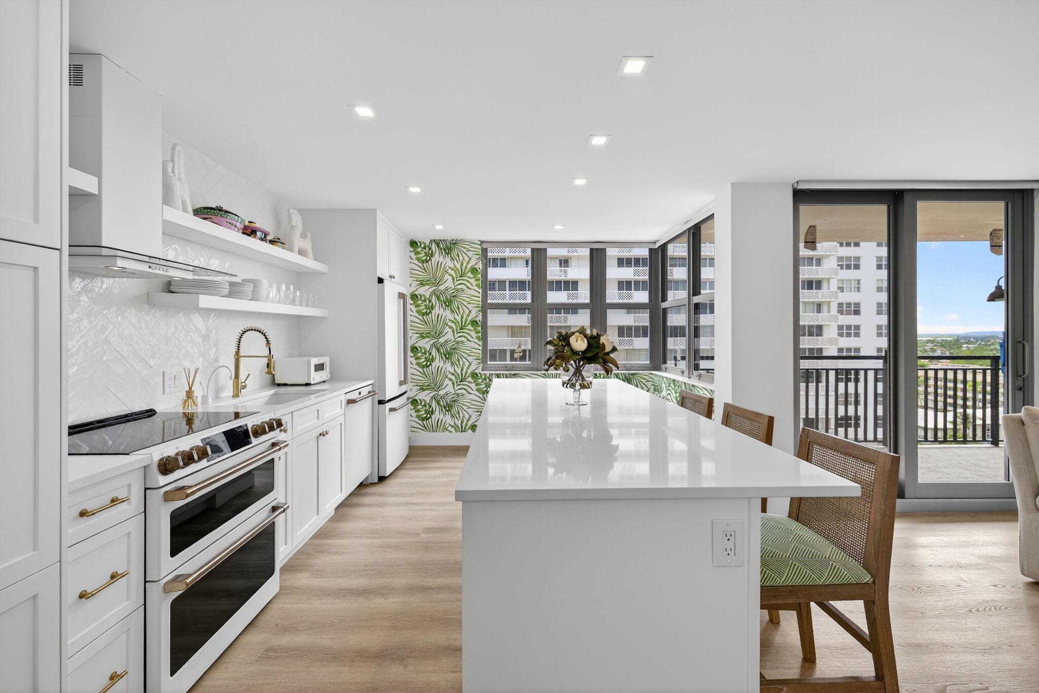 1180 S Ocean Boulevard 11d