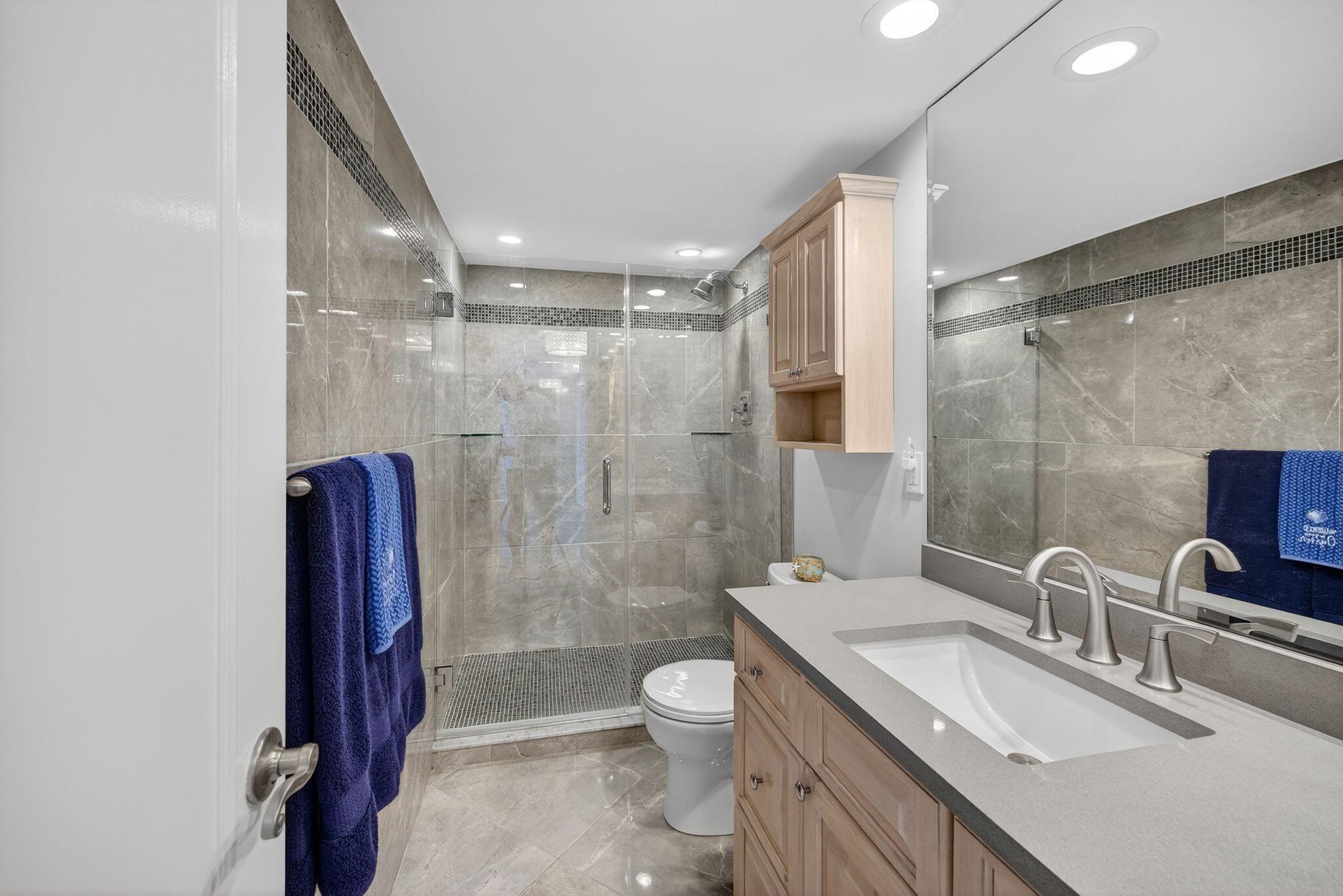 1180 S Ocean Boulevard 14d