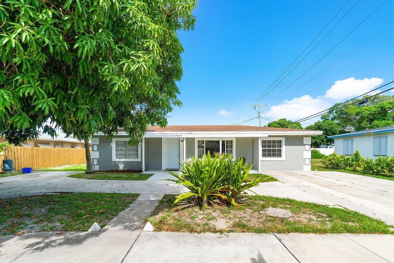 612 S Swinton Avenue