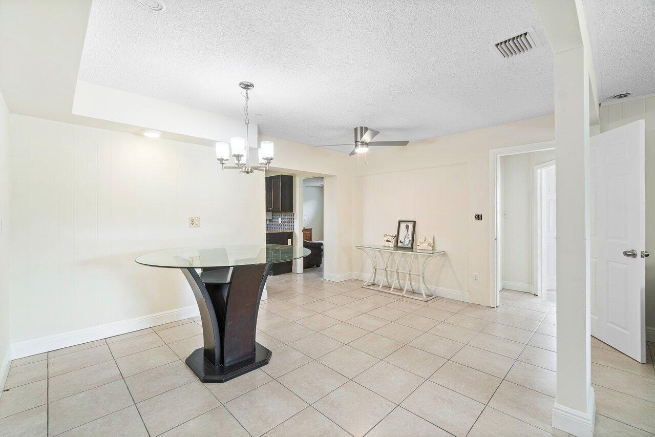 612 S Swinton Avenue