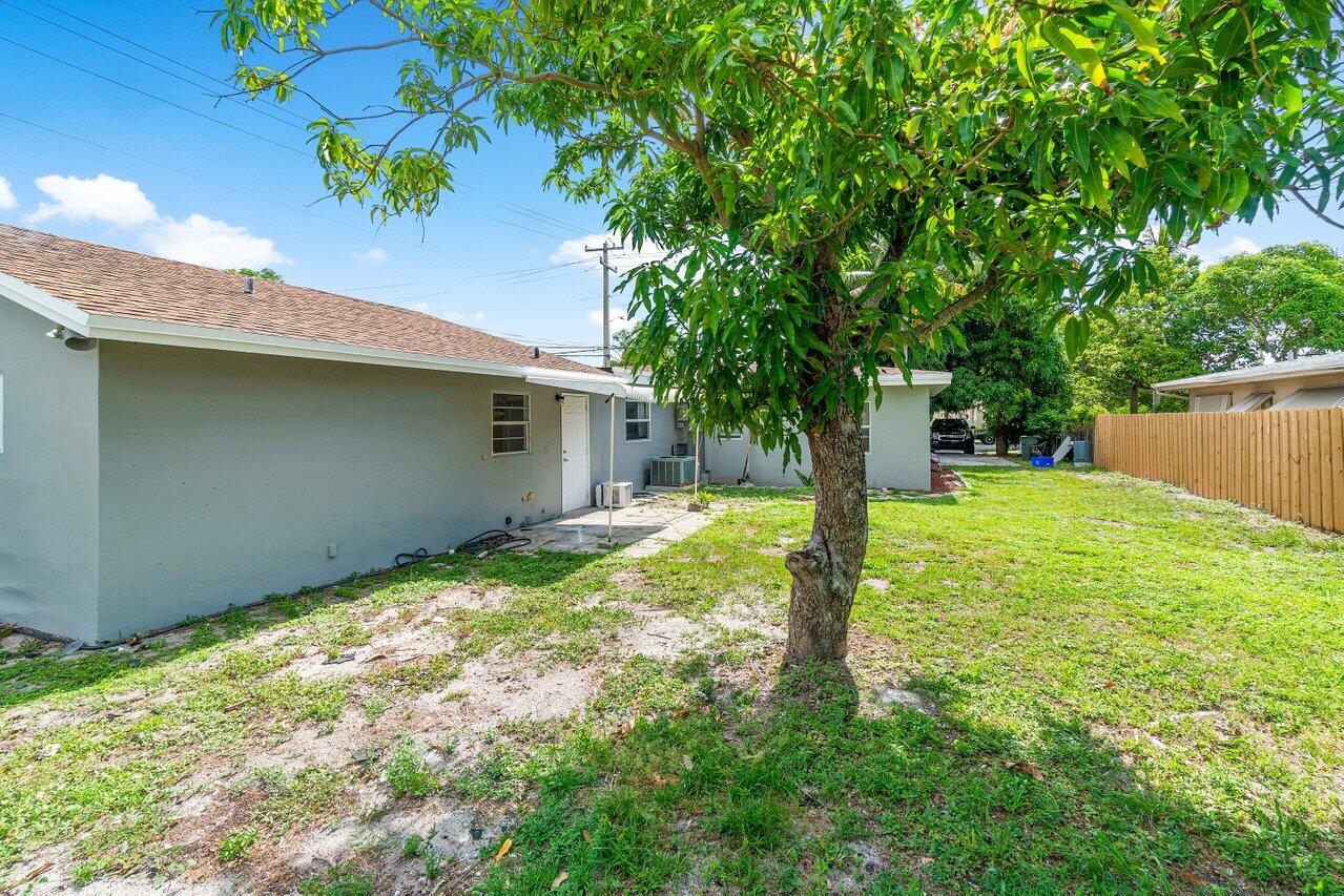 612 S Swinton Avenue