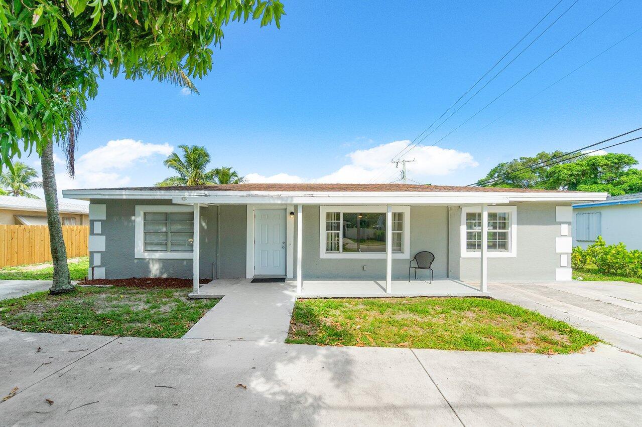 612 S Swinton Avenue