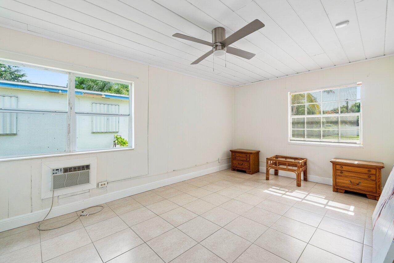 612 S Swinton Avenue