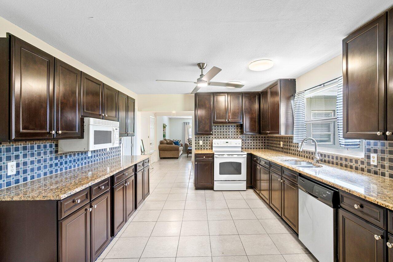 612 S Swinton Avenue