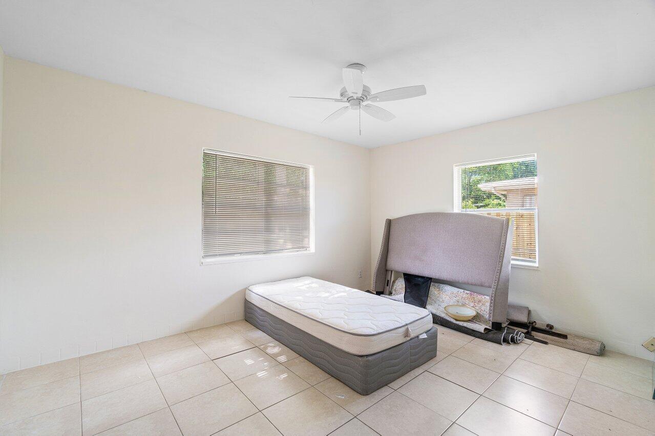 612 S Swinton Avenue