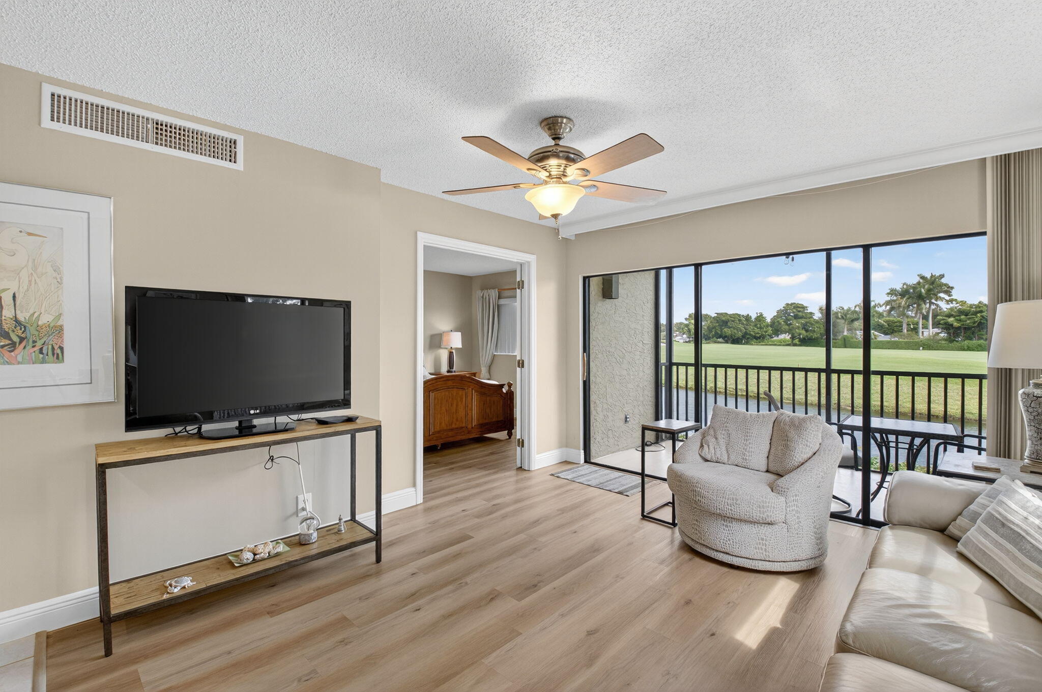 451 Greensward Lane 104-B