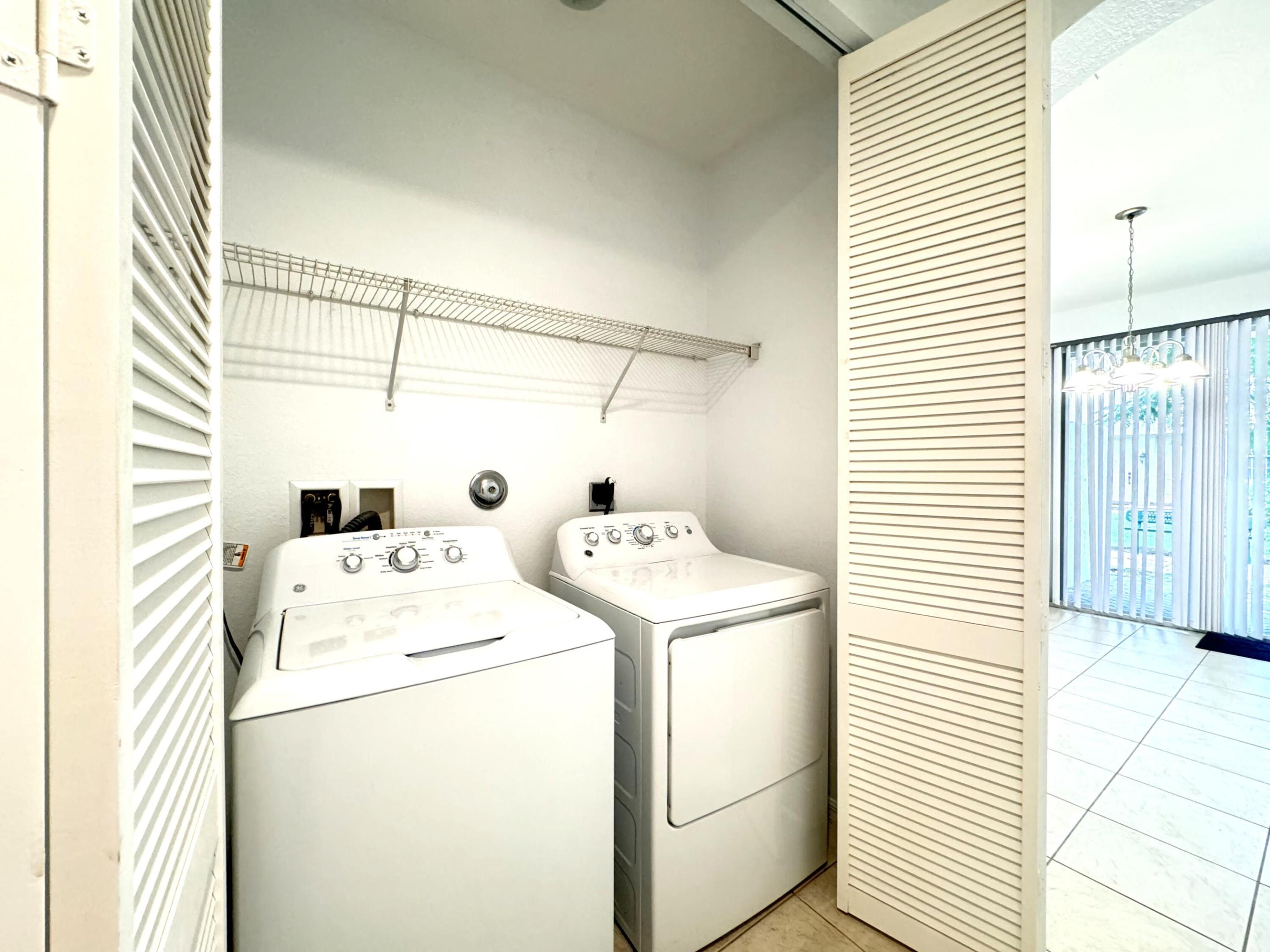 1019 W Longport Circle 5b